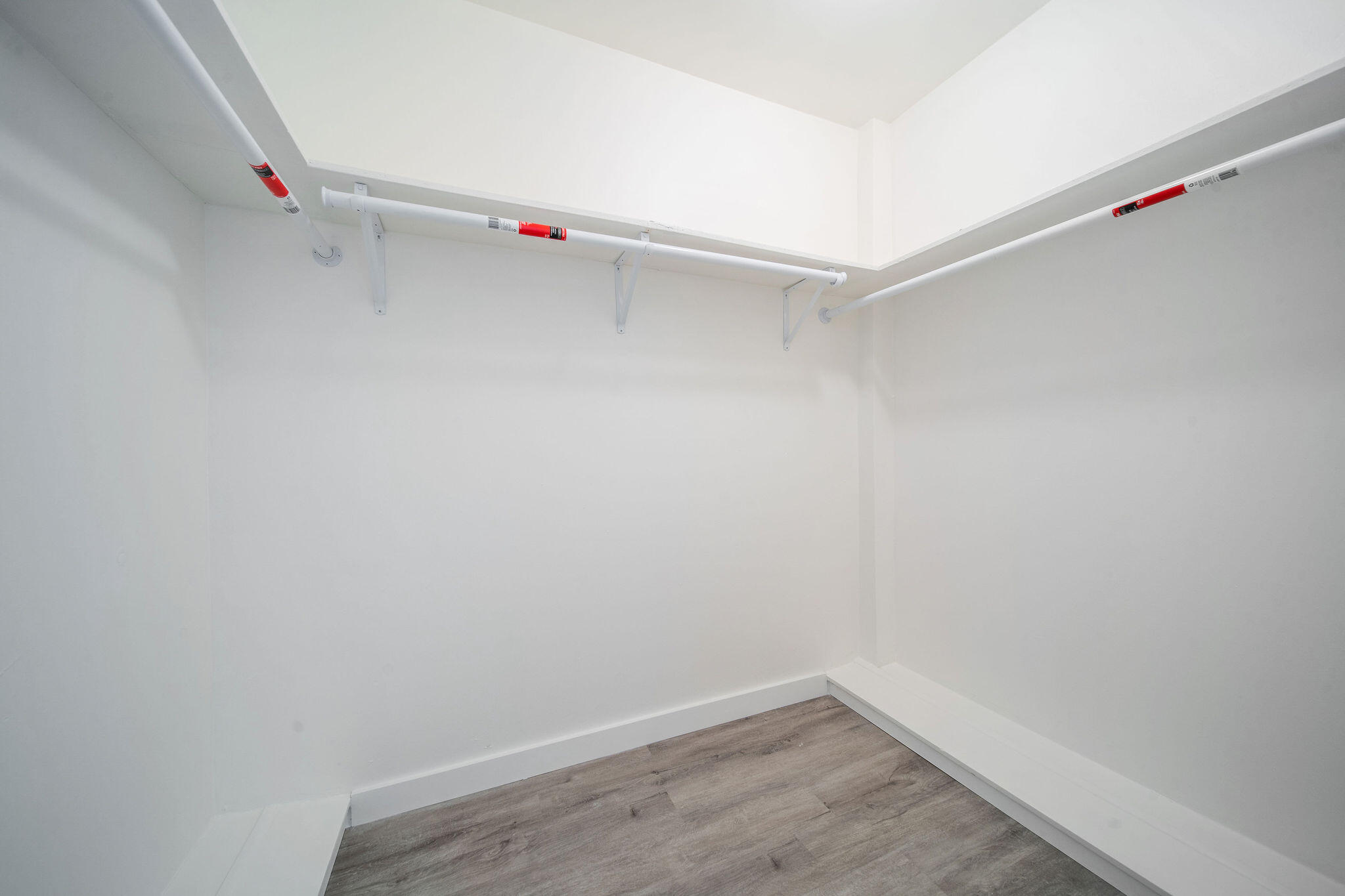 ALLINGTON TOWERS CONDO - Residential