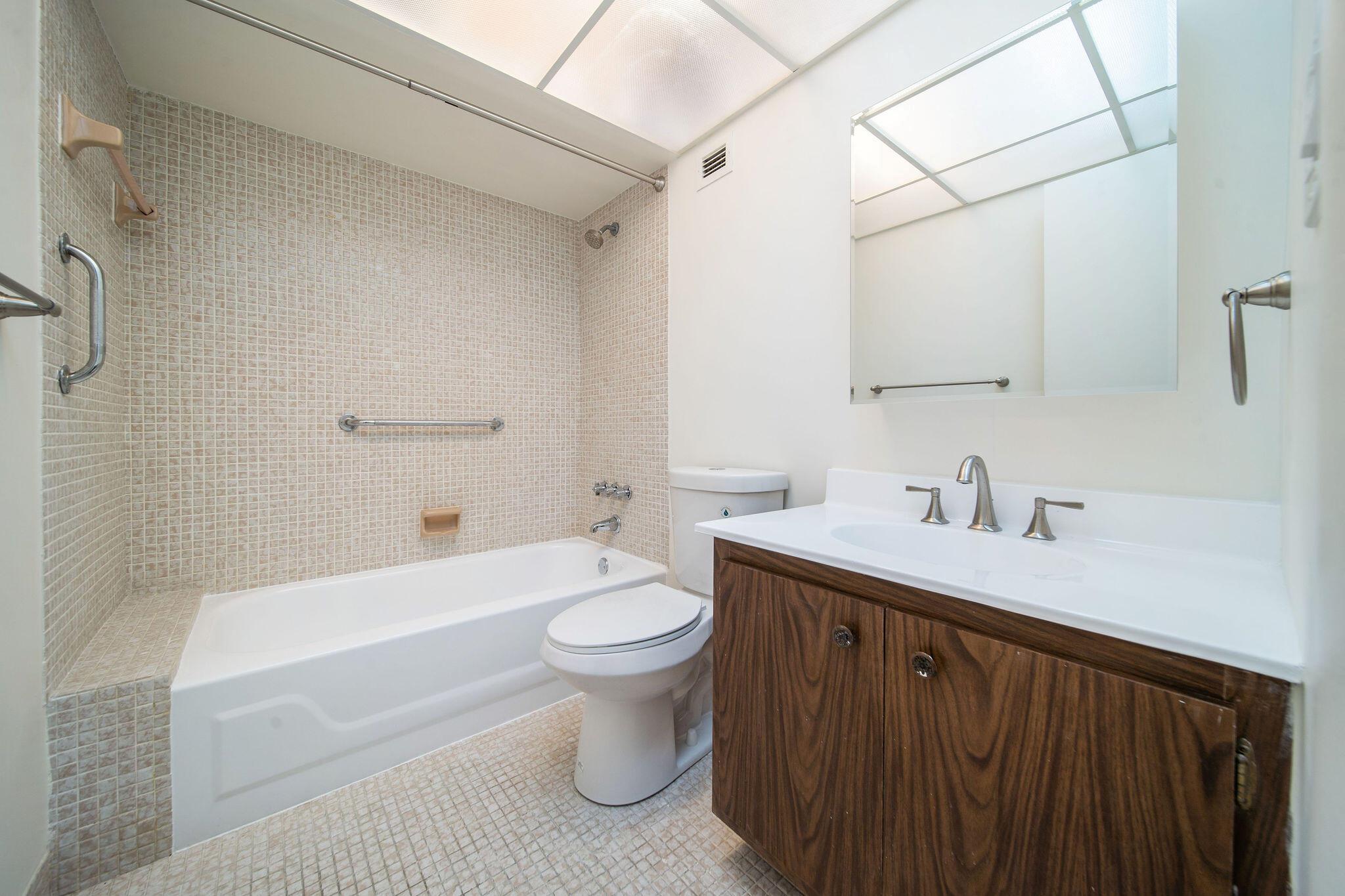 ALLINGTON TOWERS CONDO - Residential