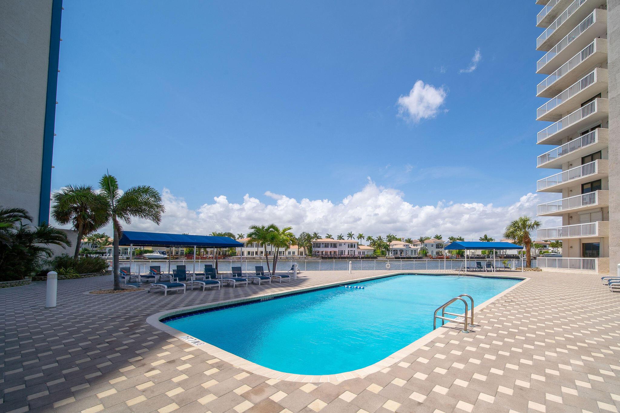 ALLINGTON TOWERS CONDO - Residential