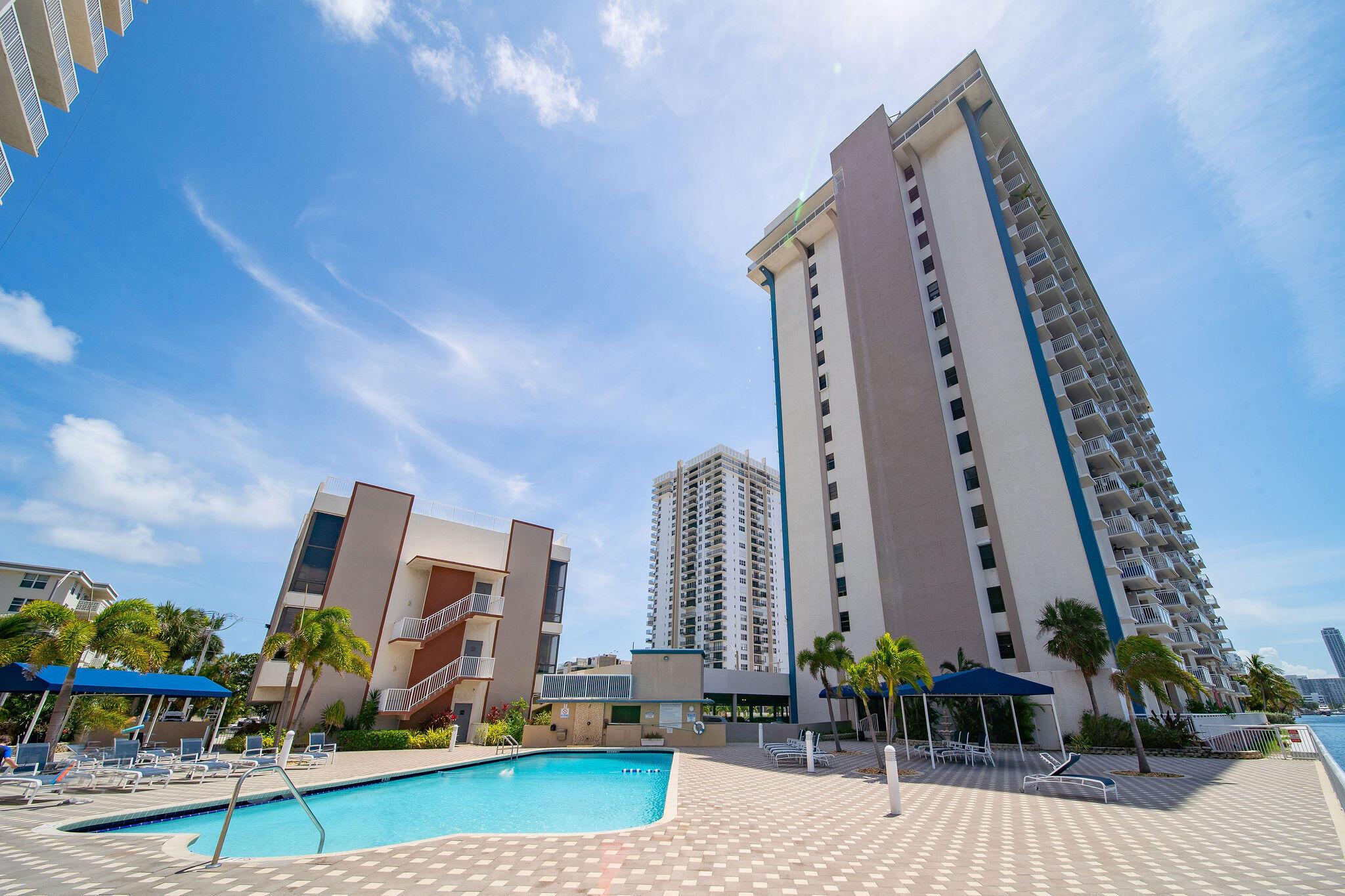 ALLINGTON TOWERS CONDO - Residential