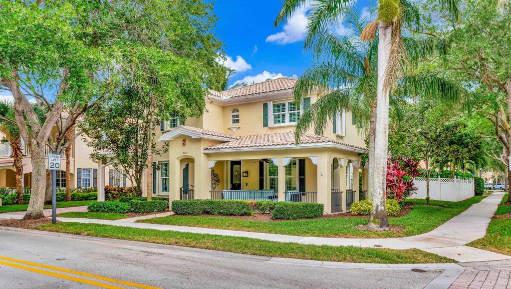 Photo of 4041 Community Drive, Jupiter, FL 33458 (MLS # R11085260)