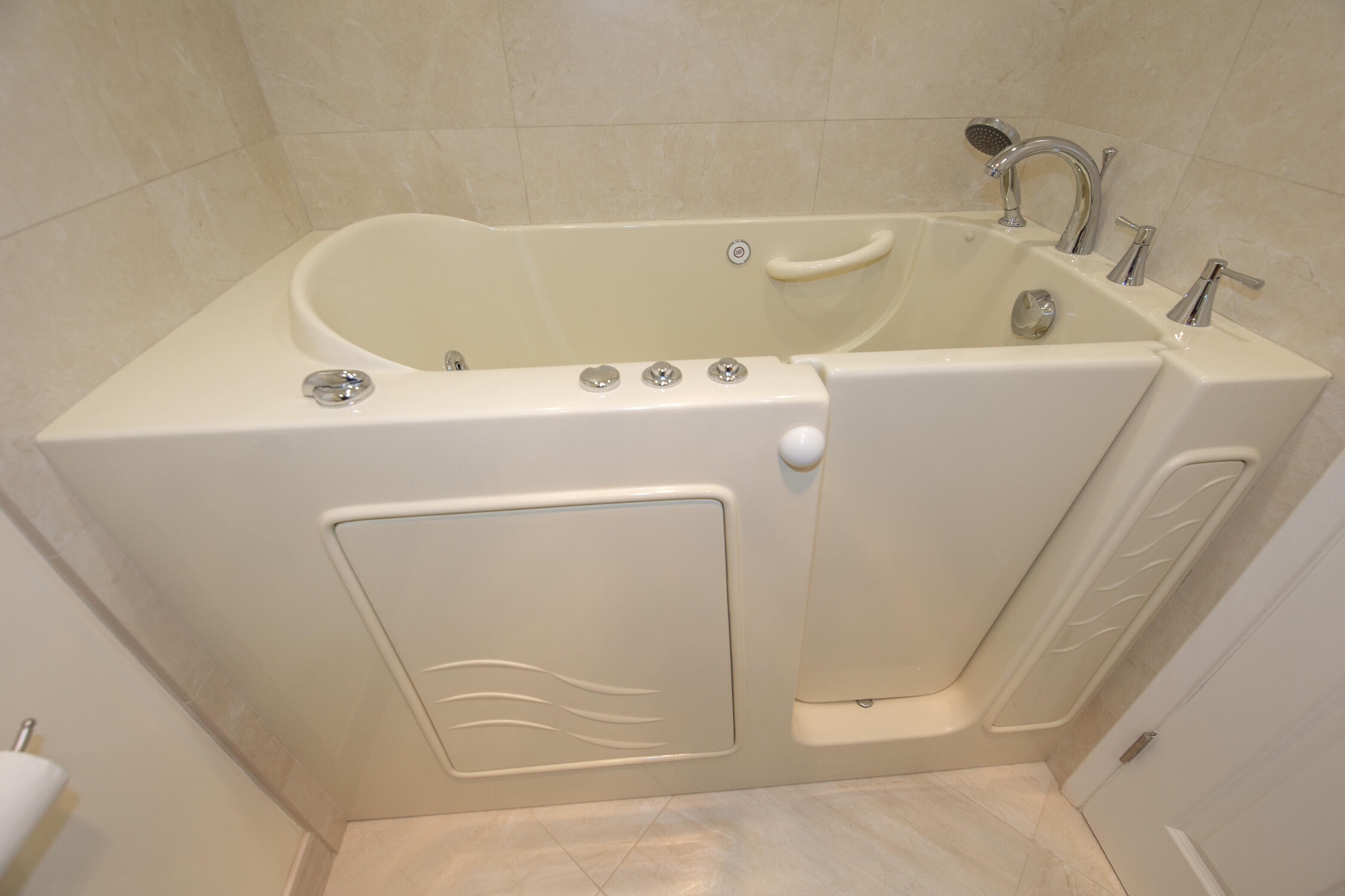 LA RENAISSANCE Direct Ocean - Residential