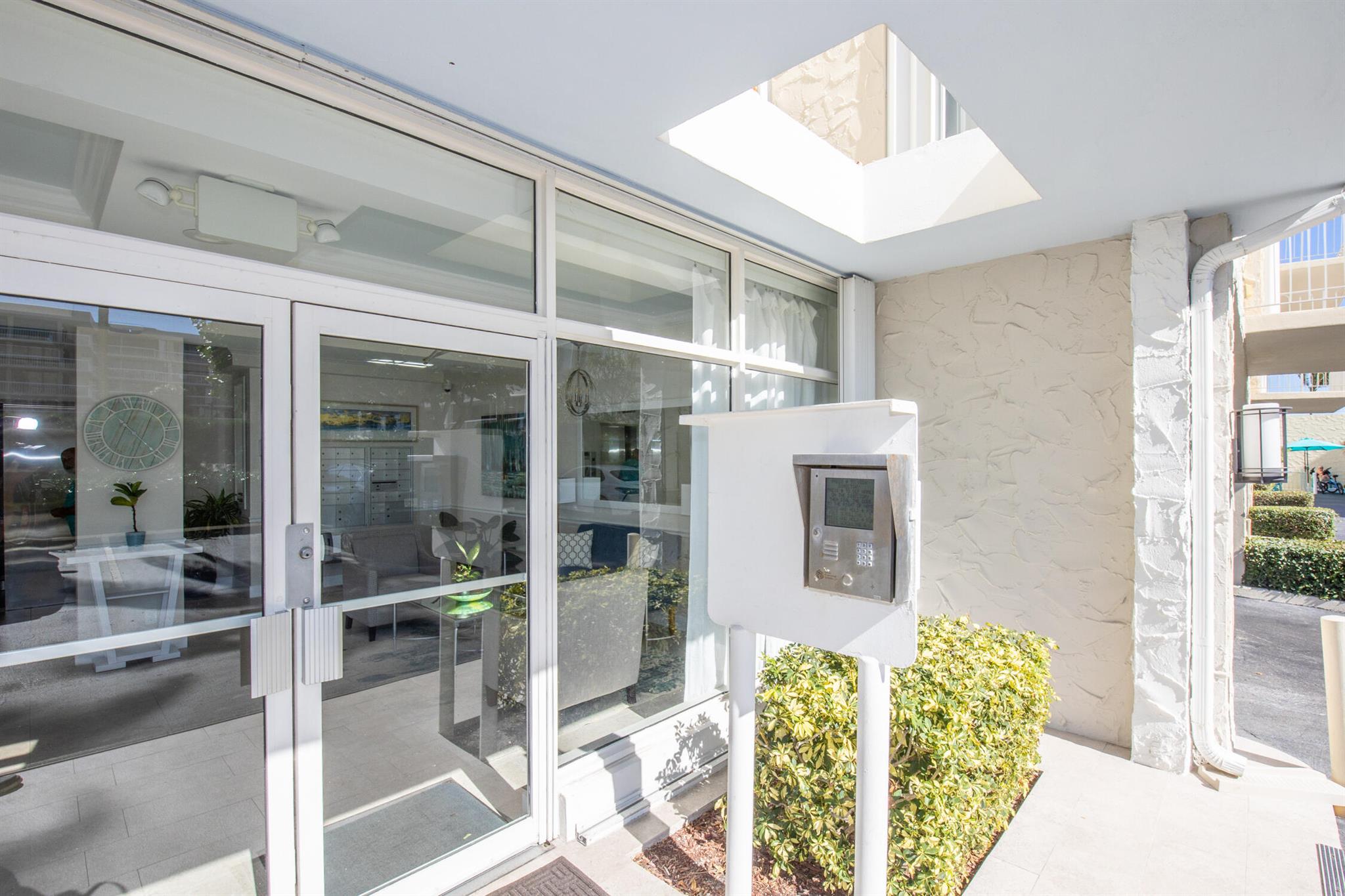 LA RENAISSANCE Direct Oce - Residential