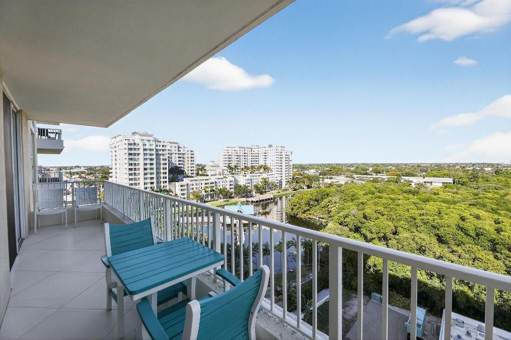 Photo of 700 E Boynton Beach Boulevard #1006, Boynton Beach, FL 33435 (MLS # F10545165)