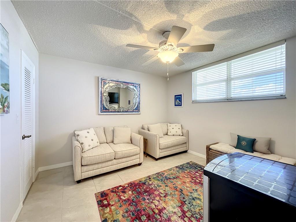Admiralty Towers - Residential