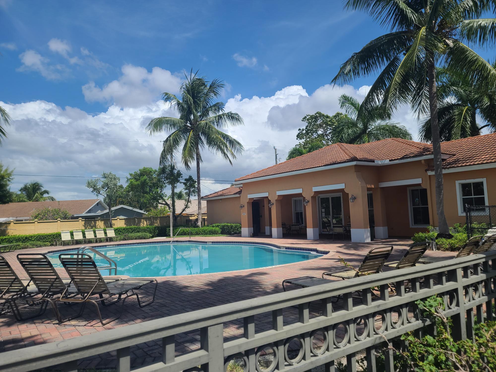 ROSEMONT CONDO - Residential Lease