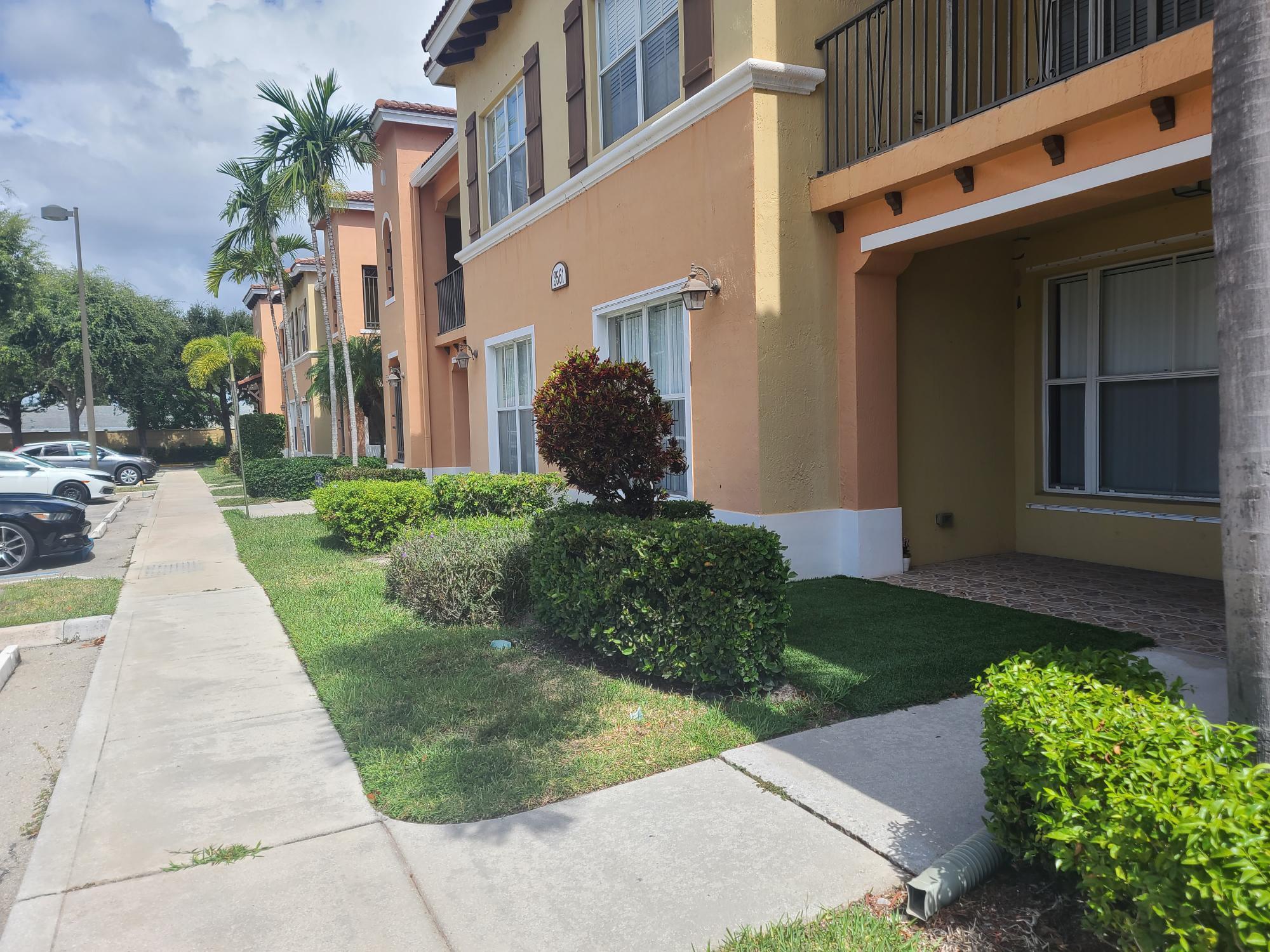 ROSEMONT CONDO - Residential Lease