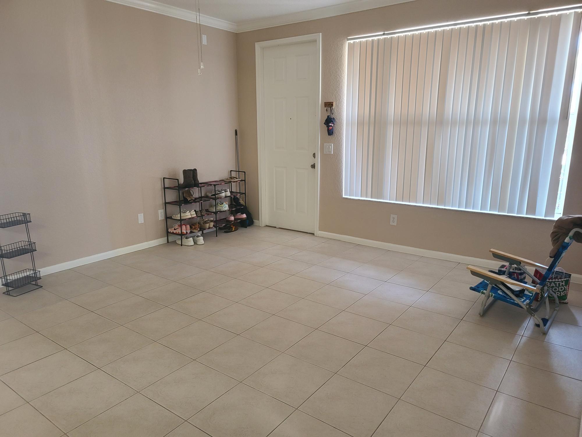 ROSEMONT CONDO - Residential Lease