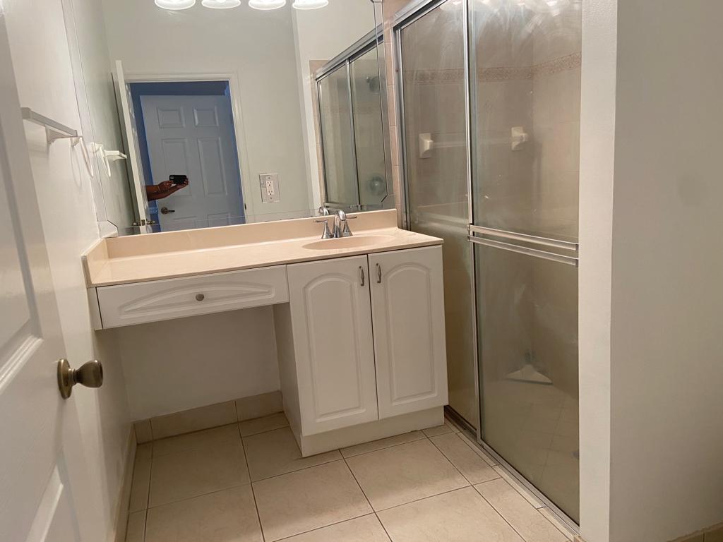 ROSEMONT CONDO - Residential Lease