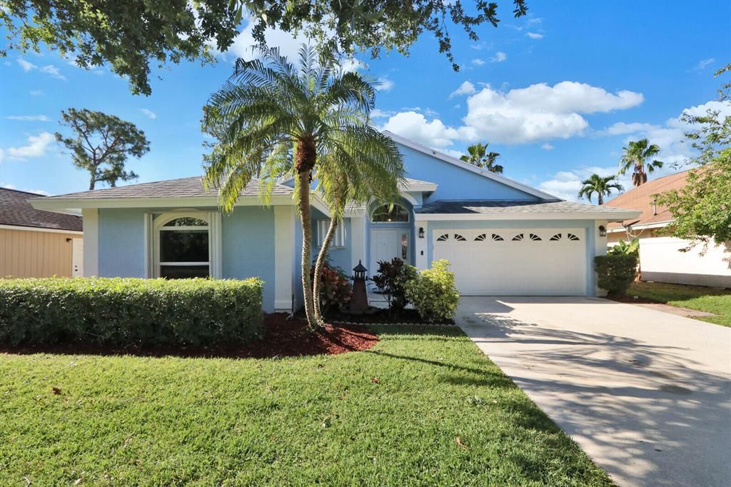 Photo of 6310 Leslie Street, Jupiter, FL 33458 (MLS # R10708243)