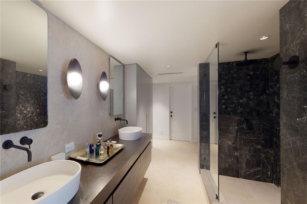 GALERIA CONDO - Residential Lease