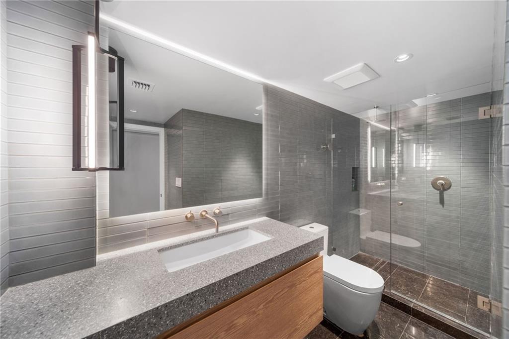 GALERIA CONDO - Residential Lease