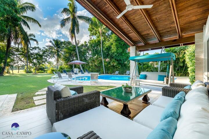 Los Lagos, Casa de Campo, - Residential