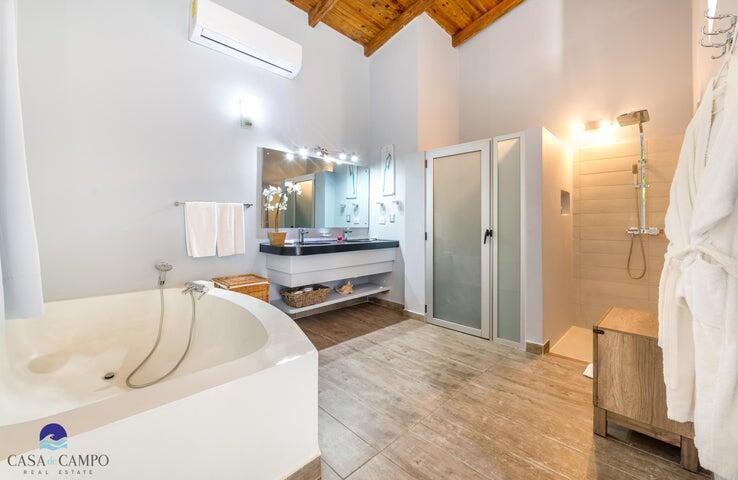 Los Lagos, Casa de Campo, - Residential