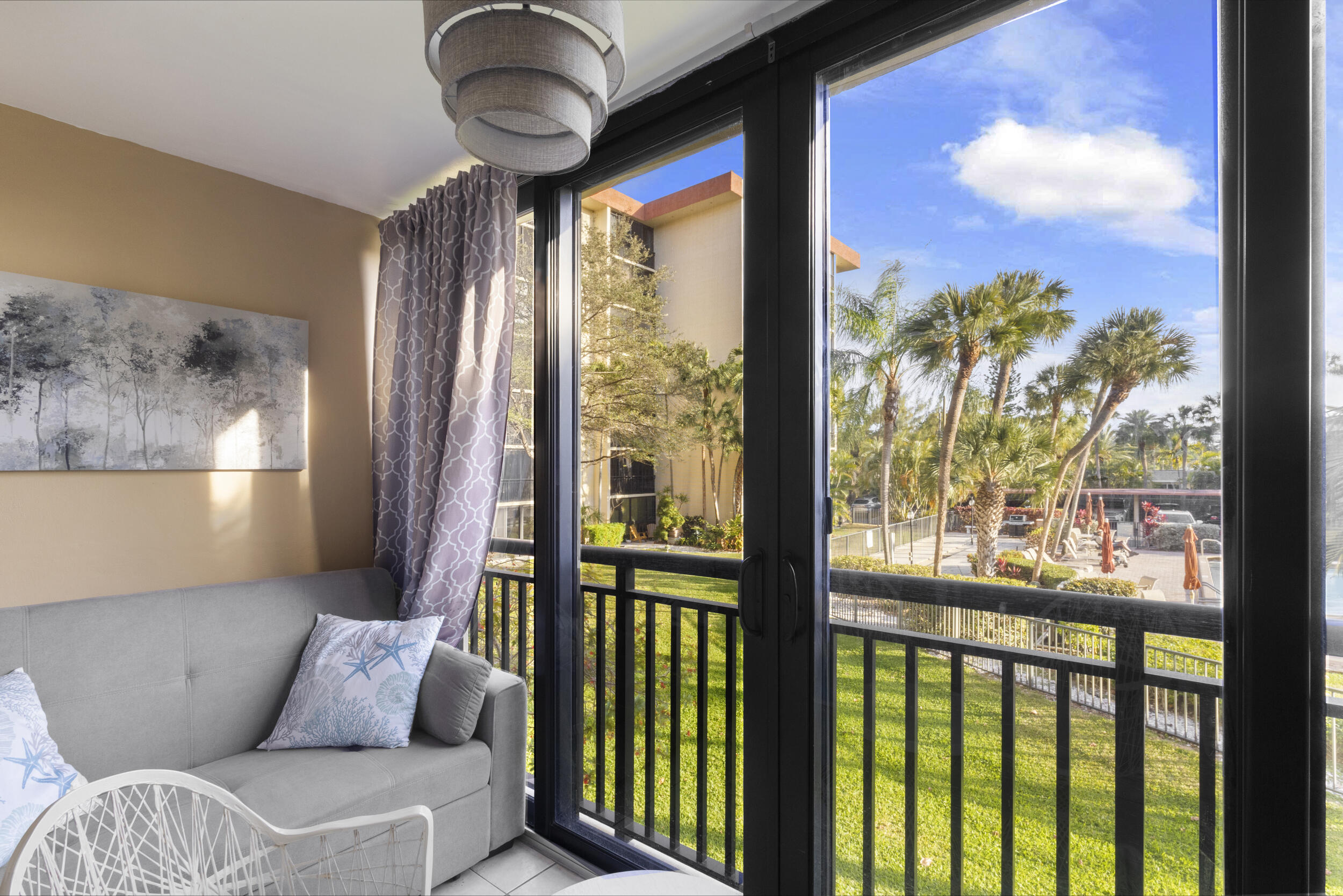 GARDEN-AIRE VILLAGE SOUTH CONDO - Residential