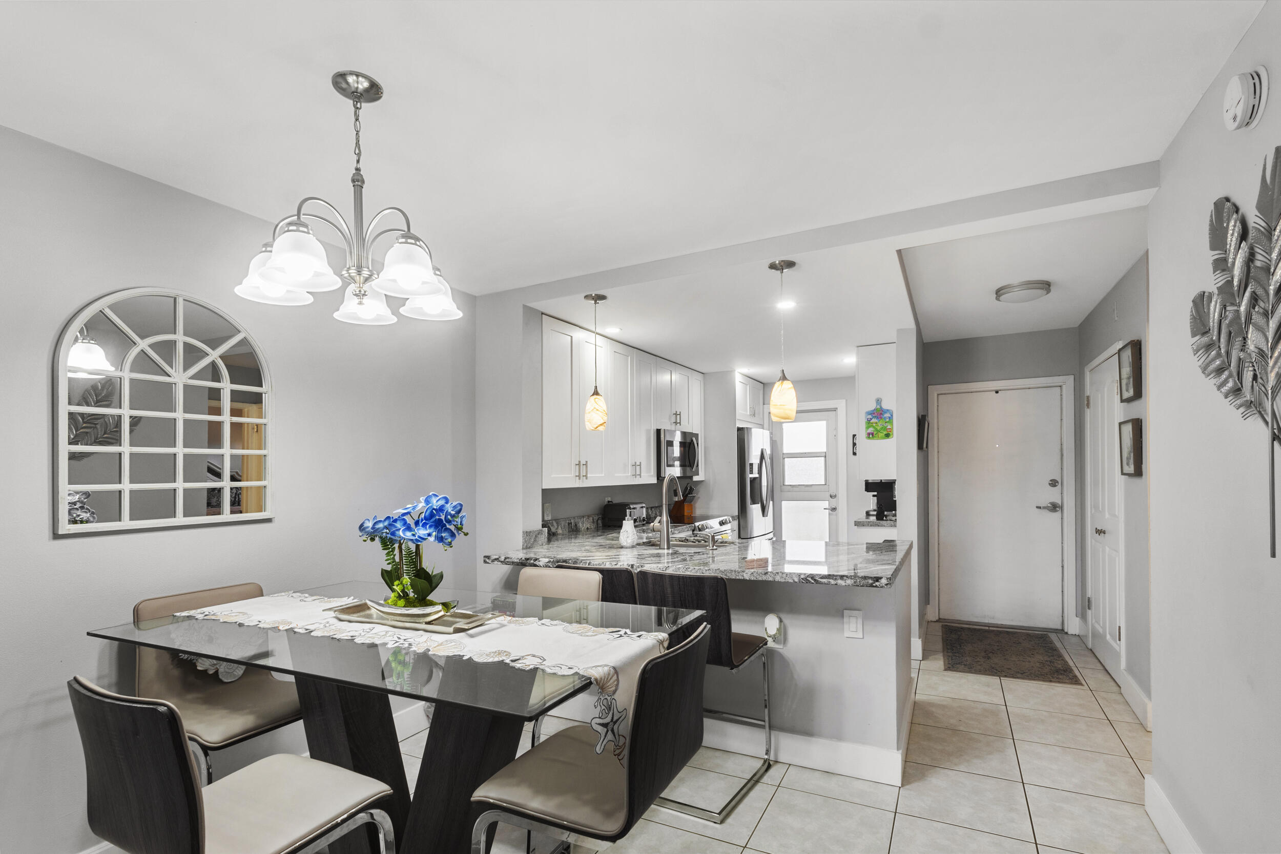 GARDEN-AIRE VILLAGE SOUTH CONDO - Residential