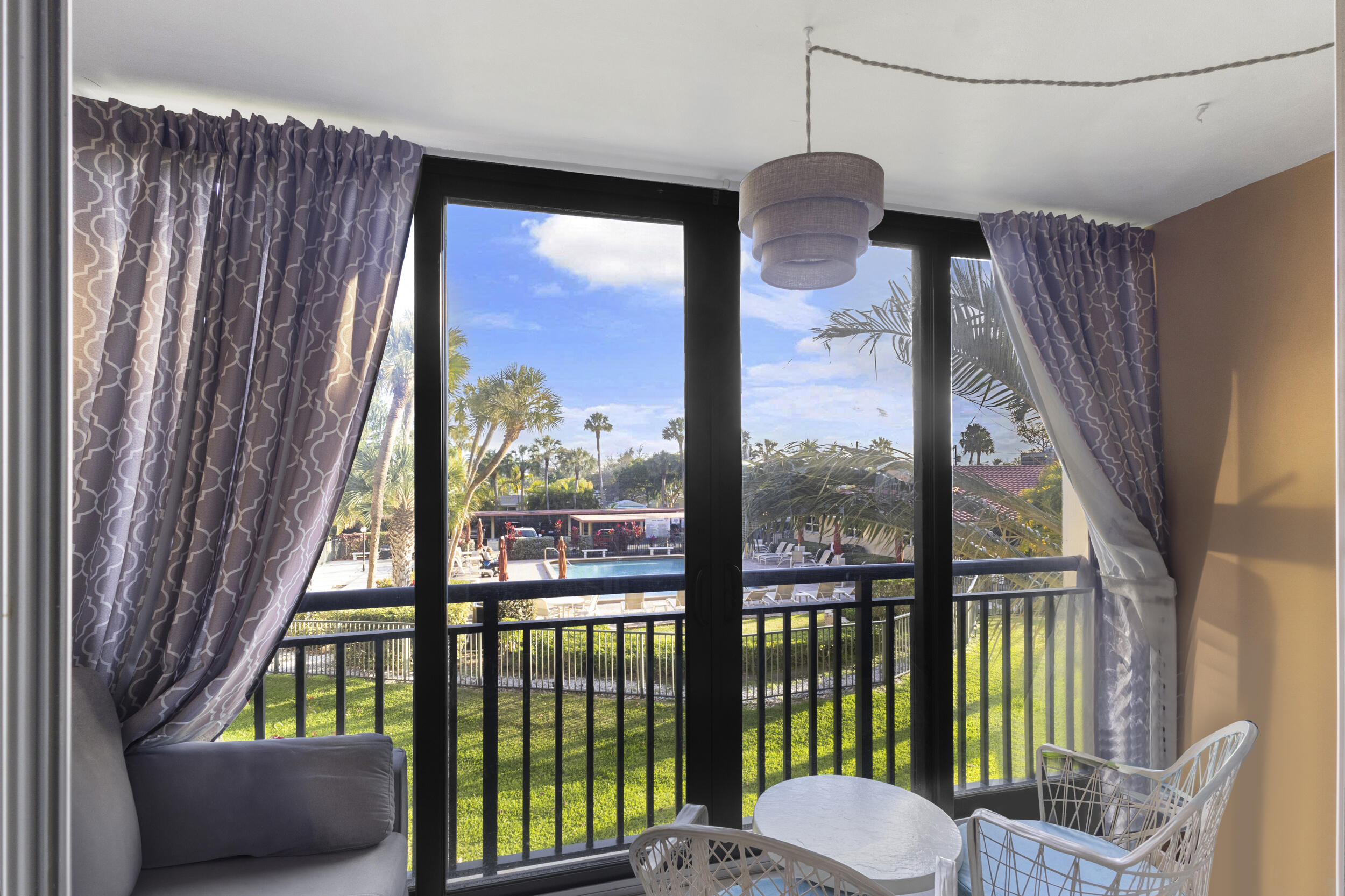 GARDEN-AIRE VILLAGE SOUTH CONDO - Residential