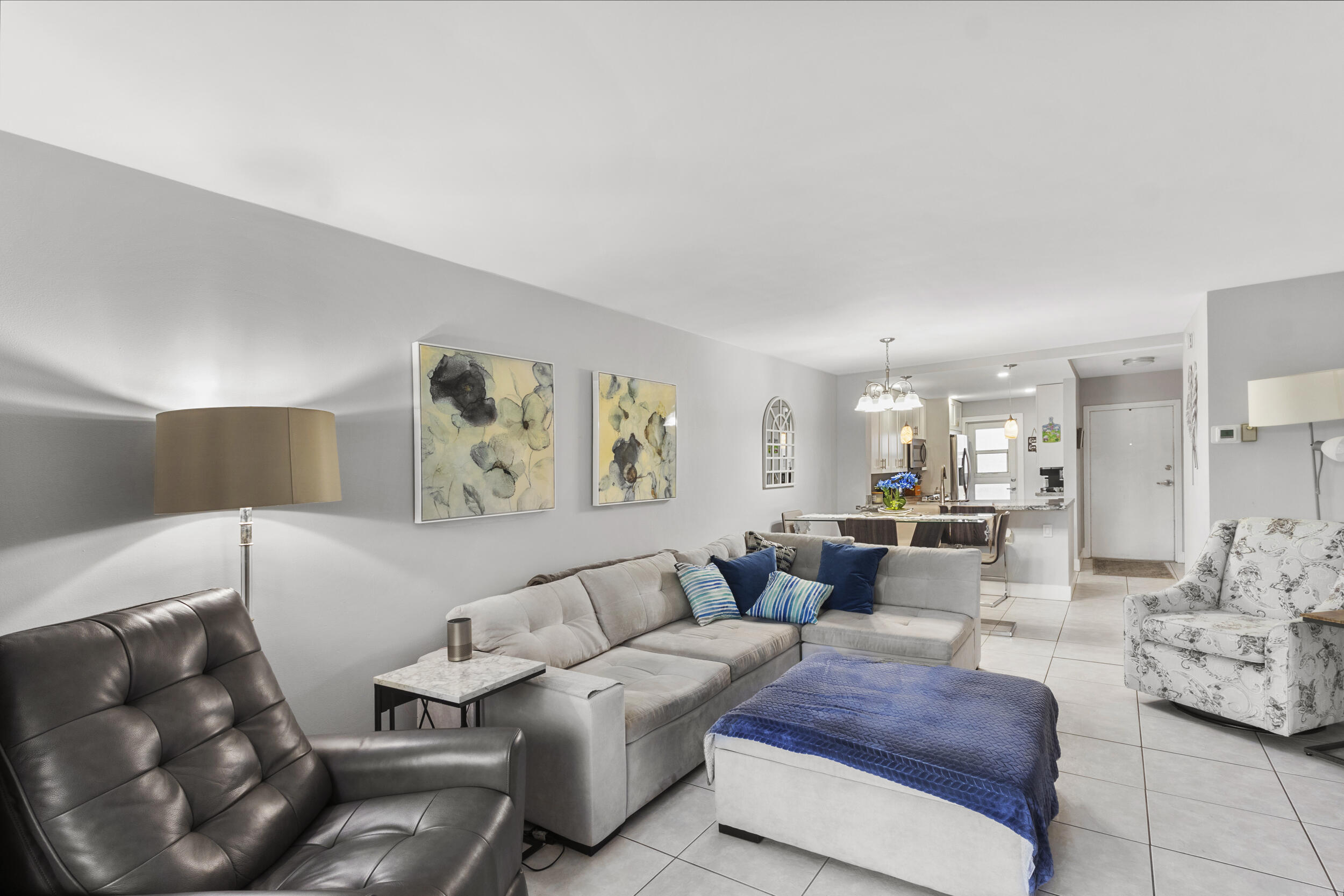 GARDEN-AIRE VILLAGE SOUTH CONDO - Residential