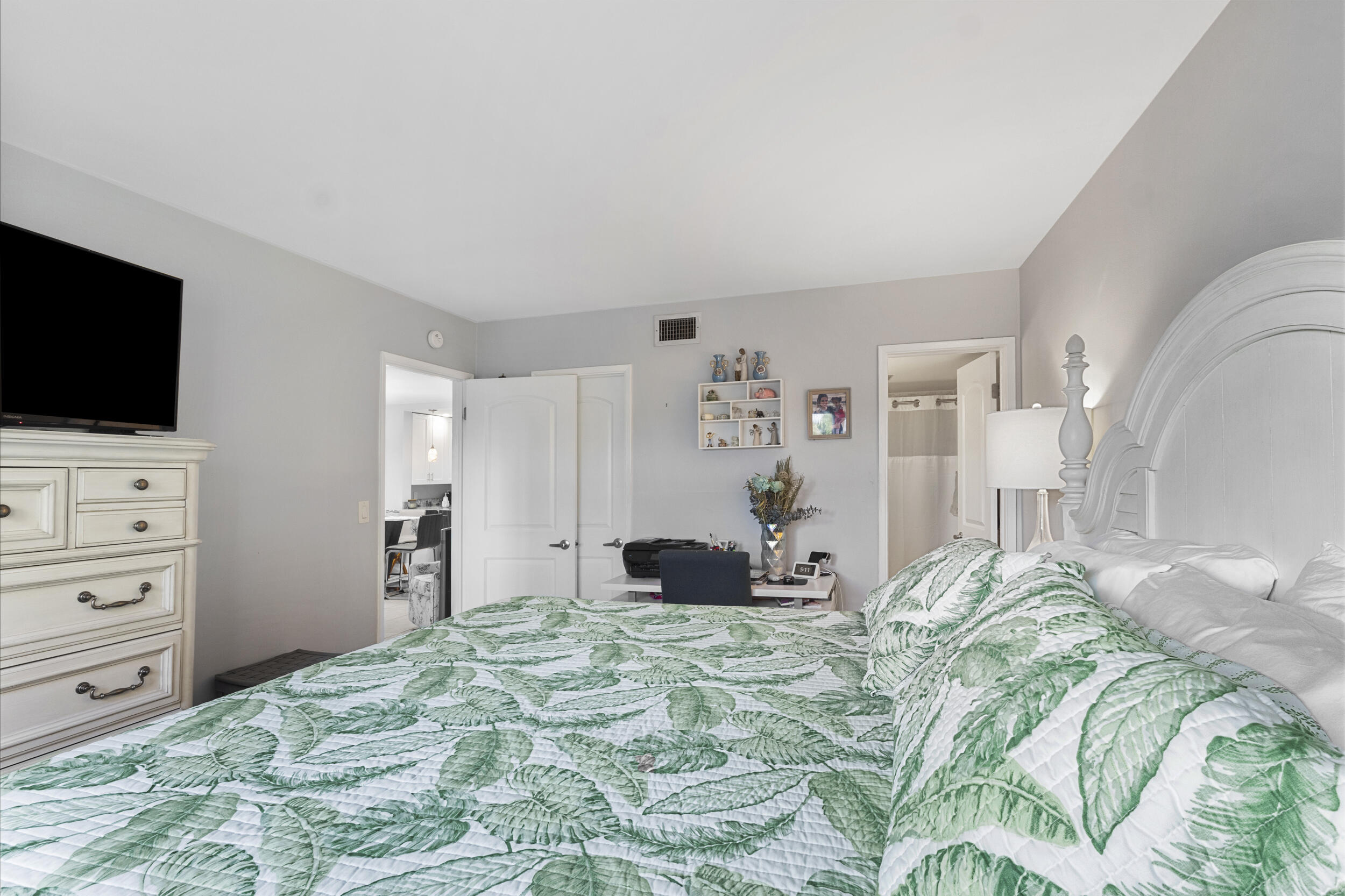 GARDEN-AIRE VILLAGE SOUTH CONDO - Residential