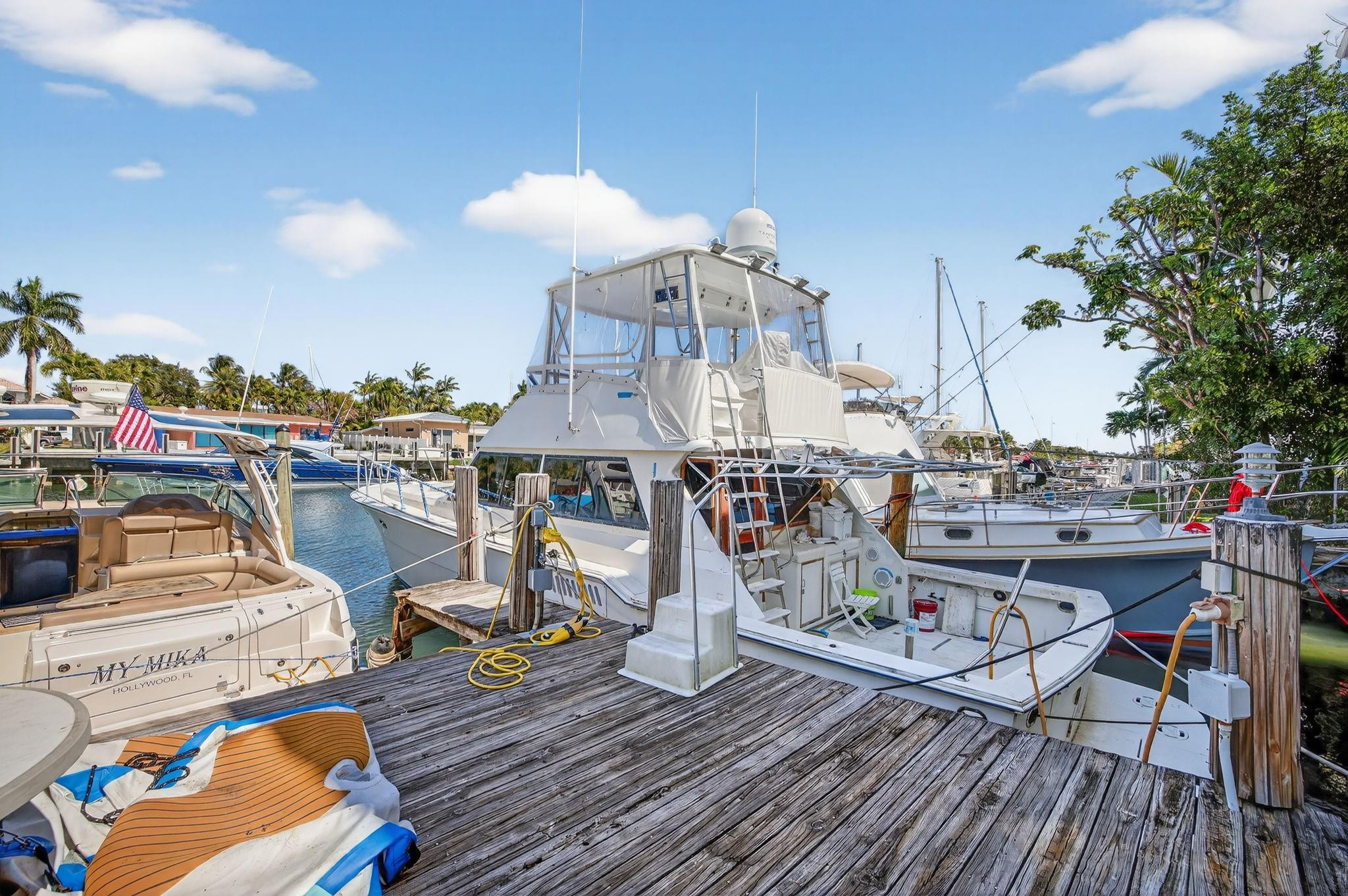 QUARTERDECK CONDO - Residential Lease