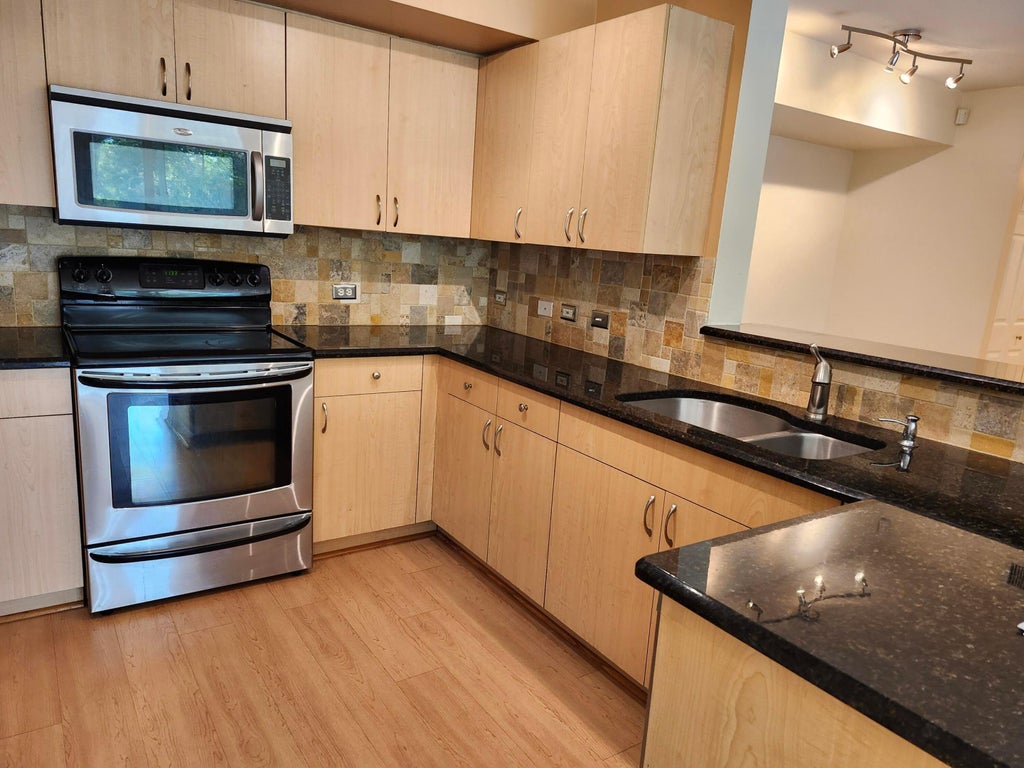 Photo of 813 Villa Circle, Boynton Beach, FL 33435 (MLS # B26035792)