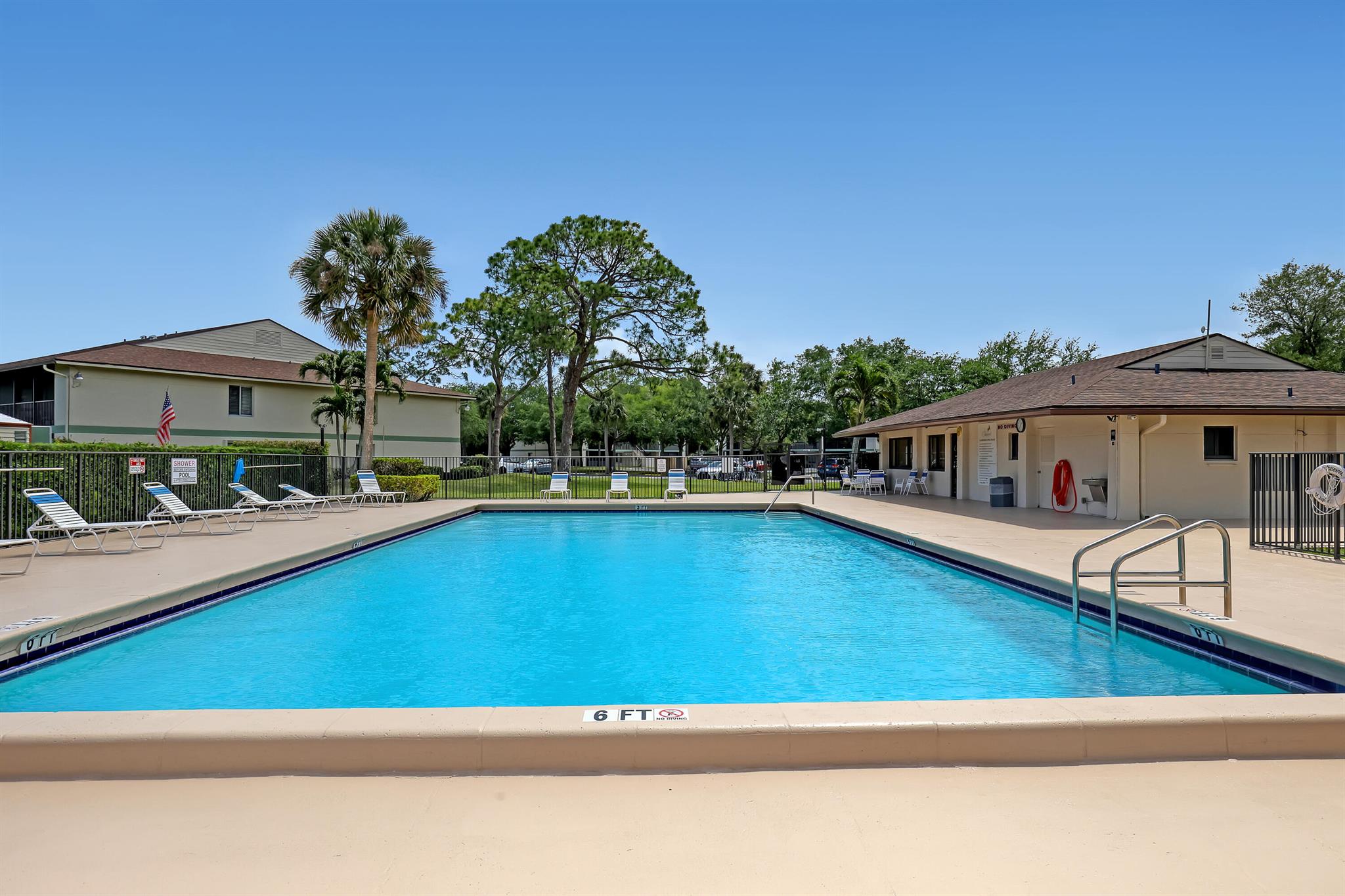 CHASEWOOD OF JUPITER COND - Residential
