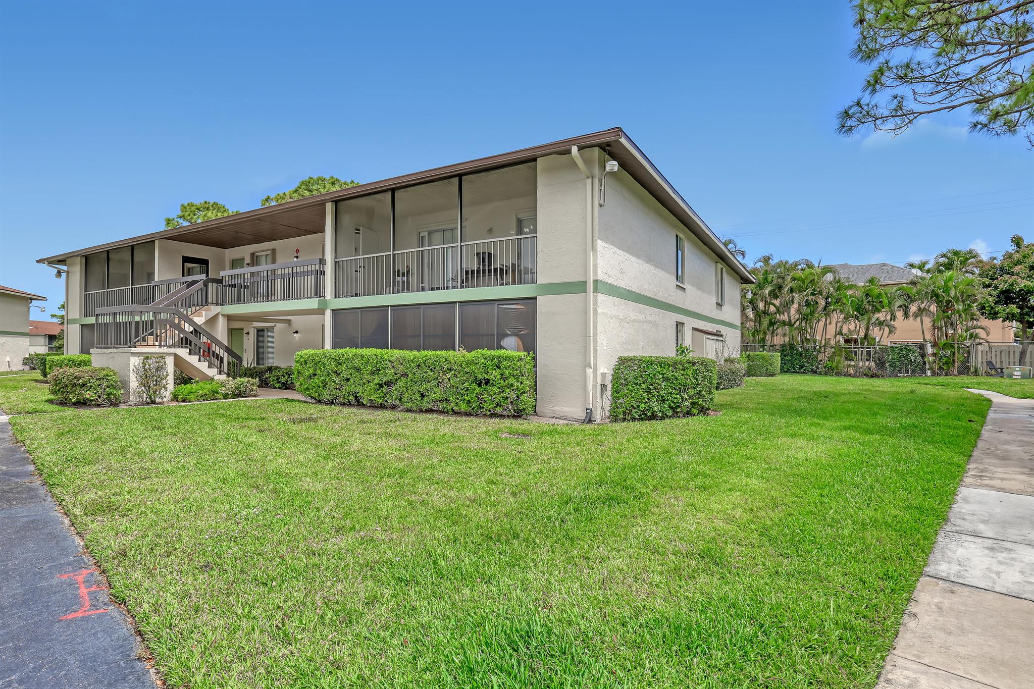 CHASEWOOD OF JUPITER COND - Residential