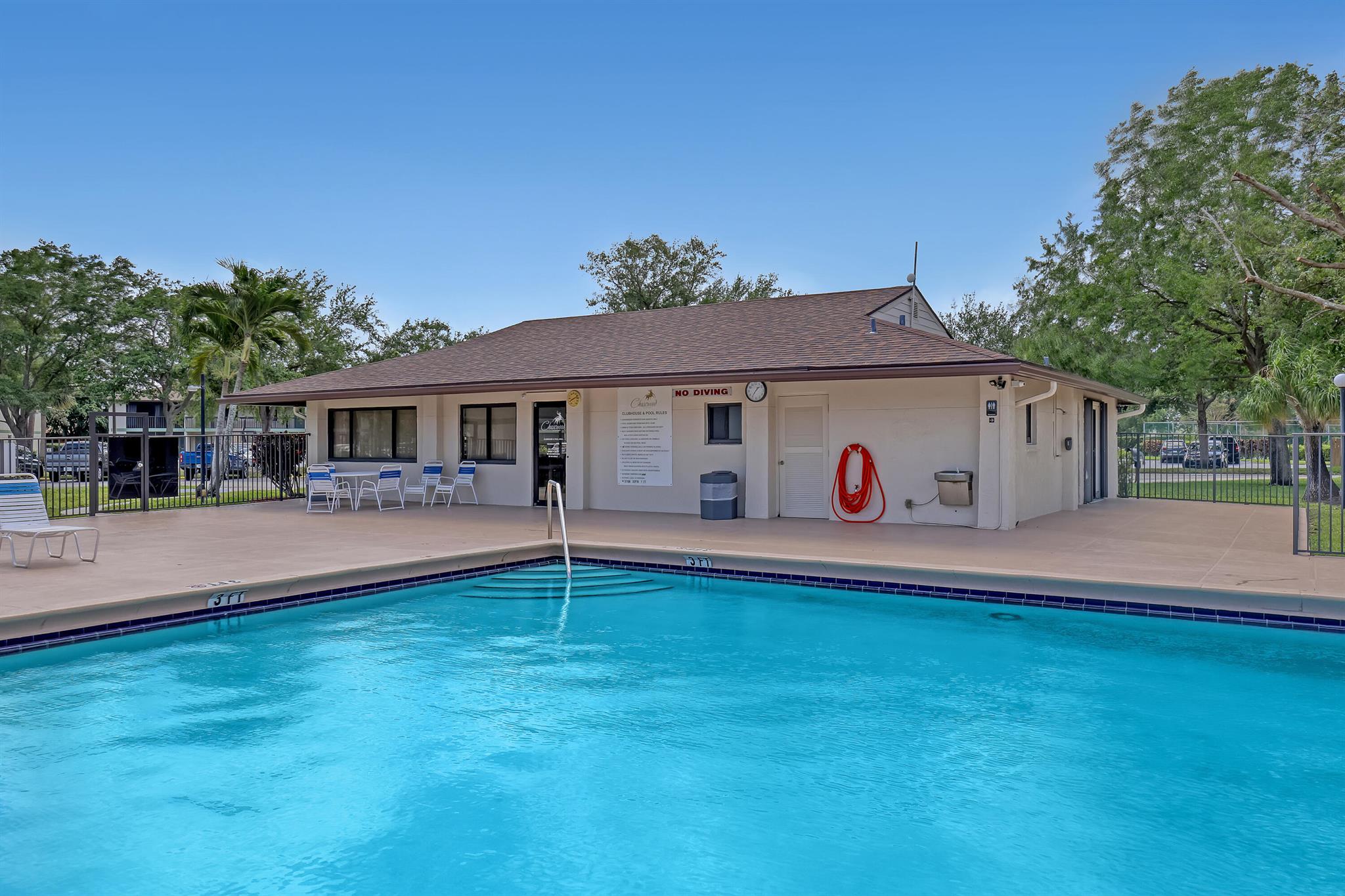 CHASEWOOD OF JUPITER COND - Residential