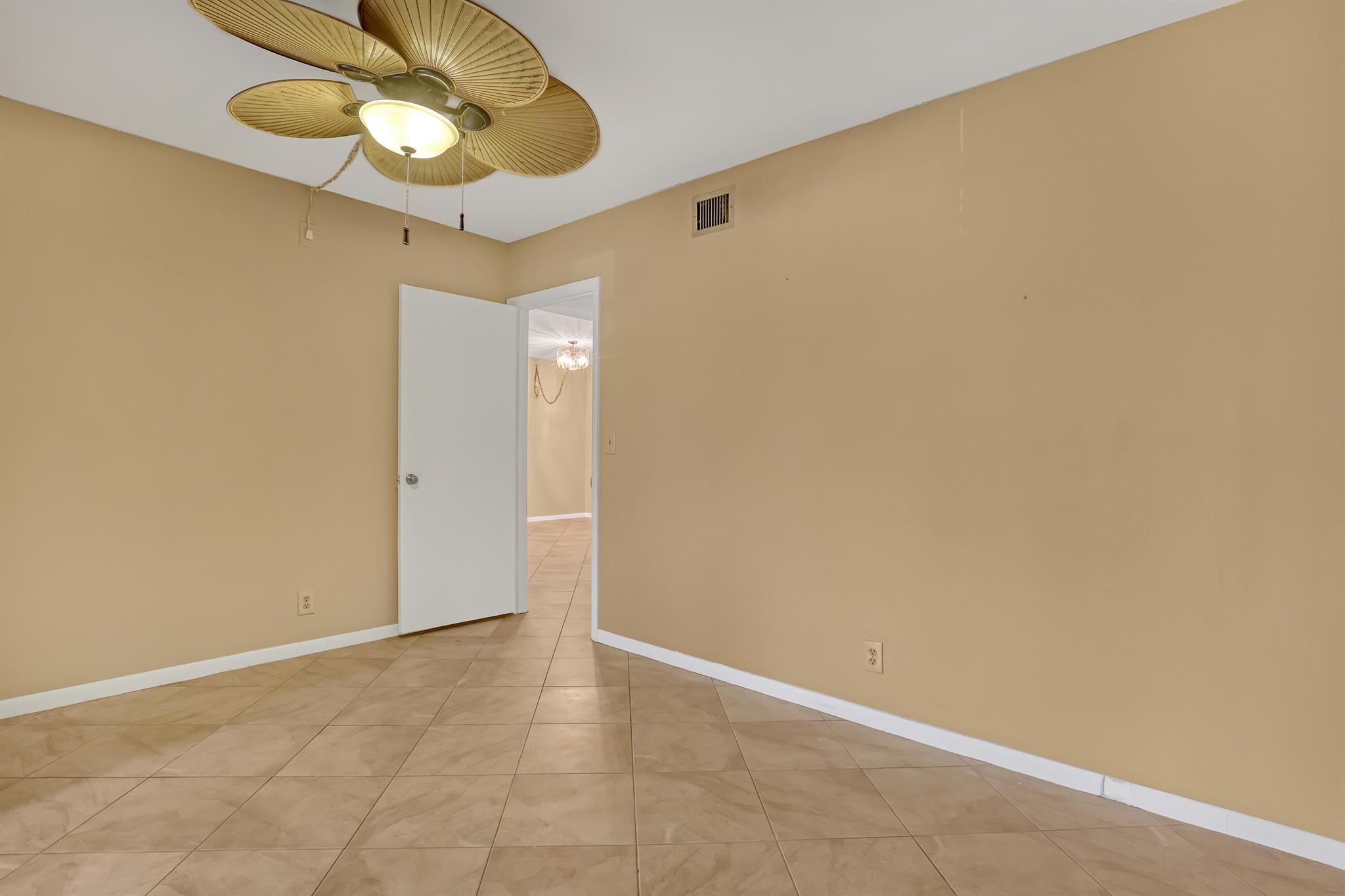 CHASEWOOD OF JUPITER COND - Residential