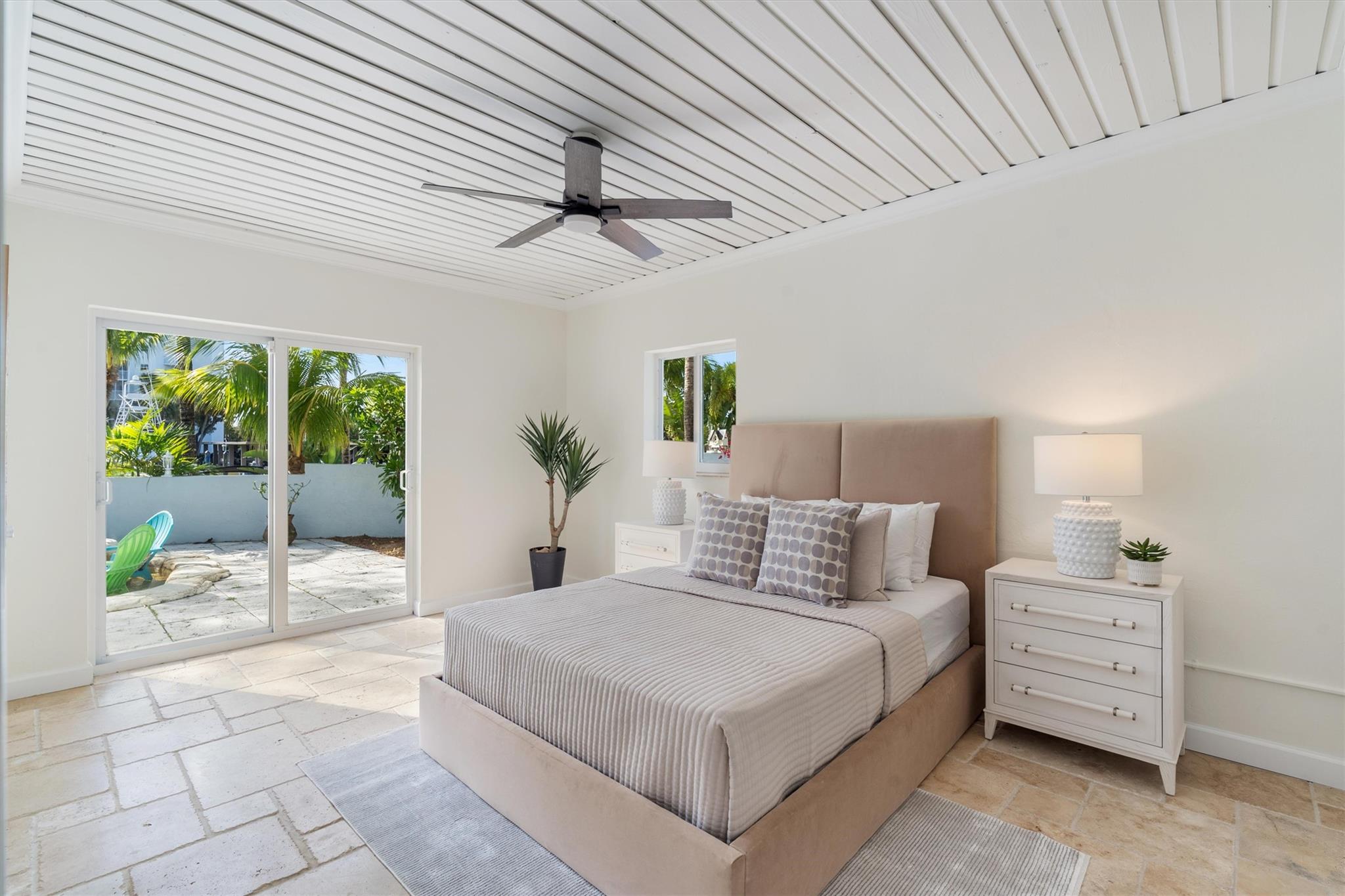 POMPANO ISLES - Residential