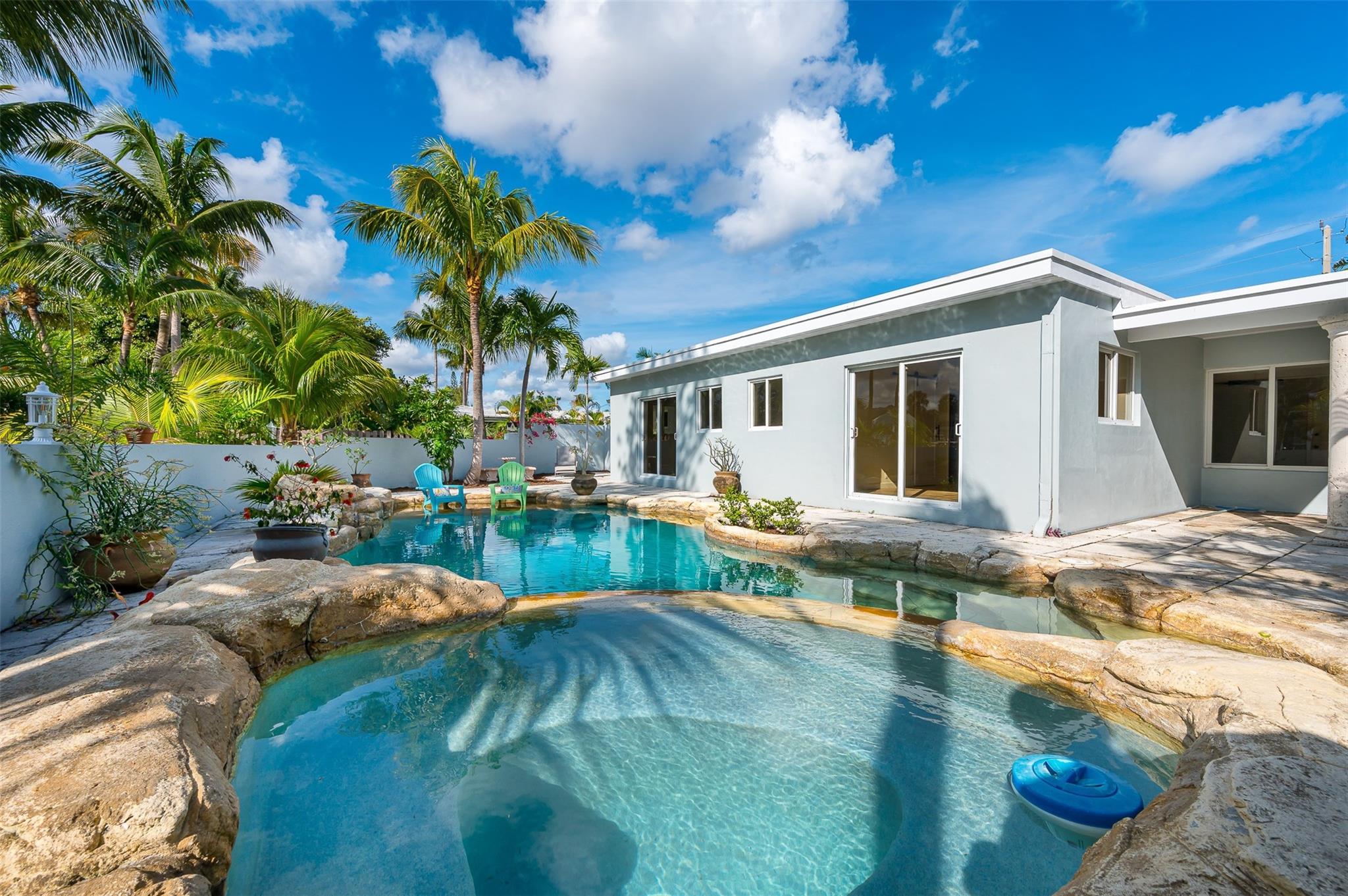 POMPANO ISLES - Residential