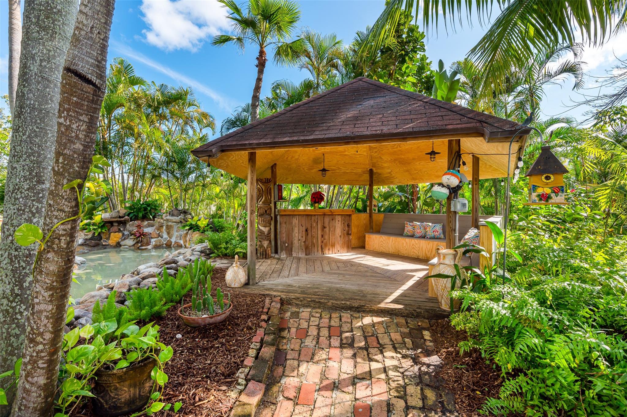 POMPANO ISLES - Residential