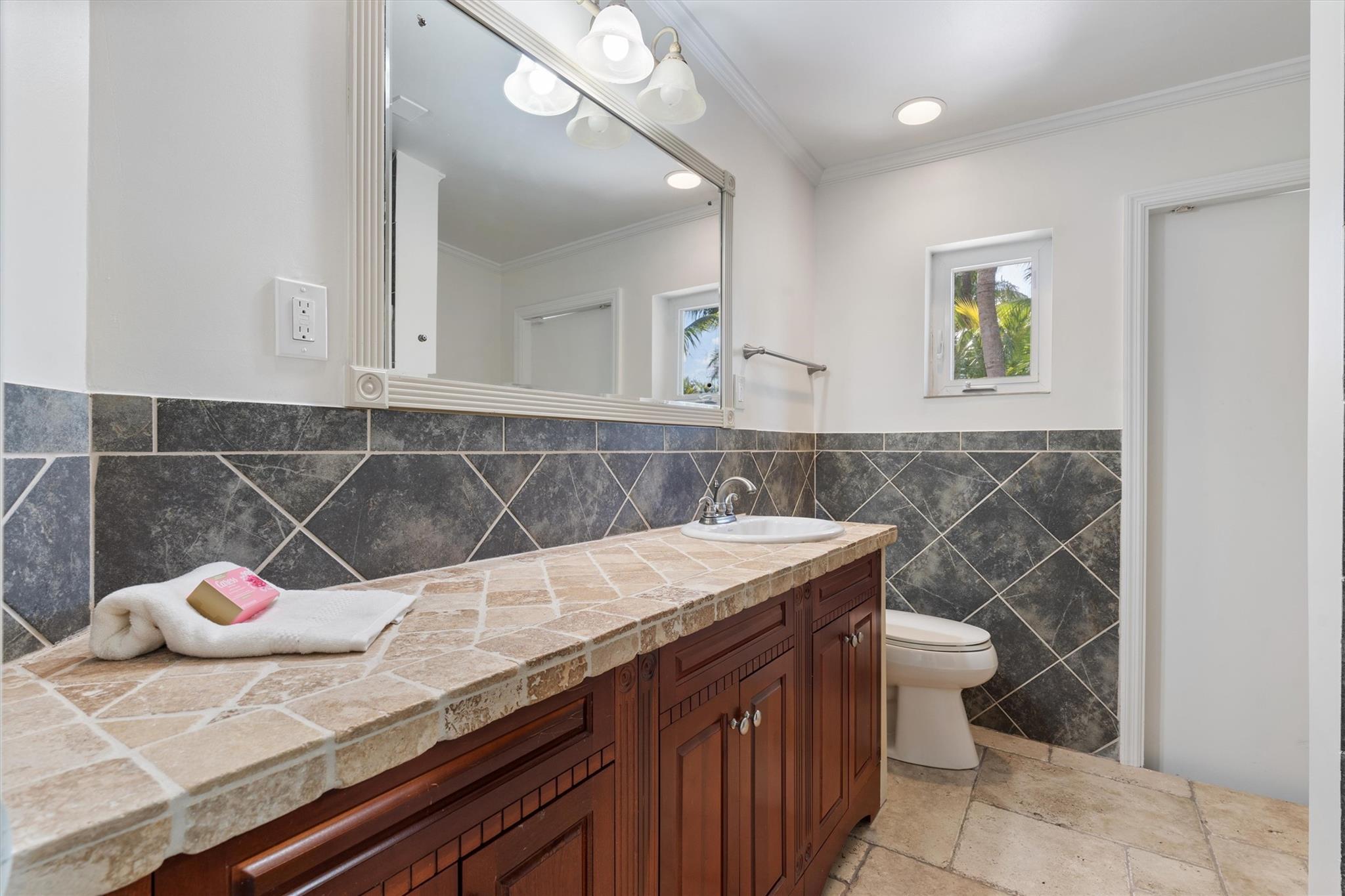 POMPANO ISLES - Residential