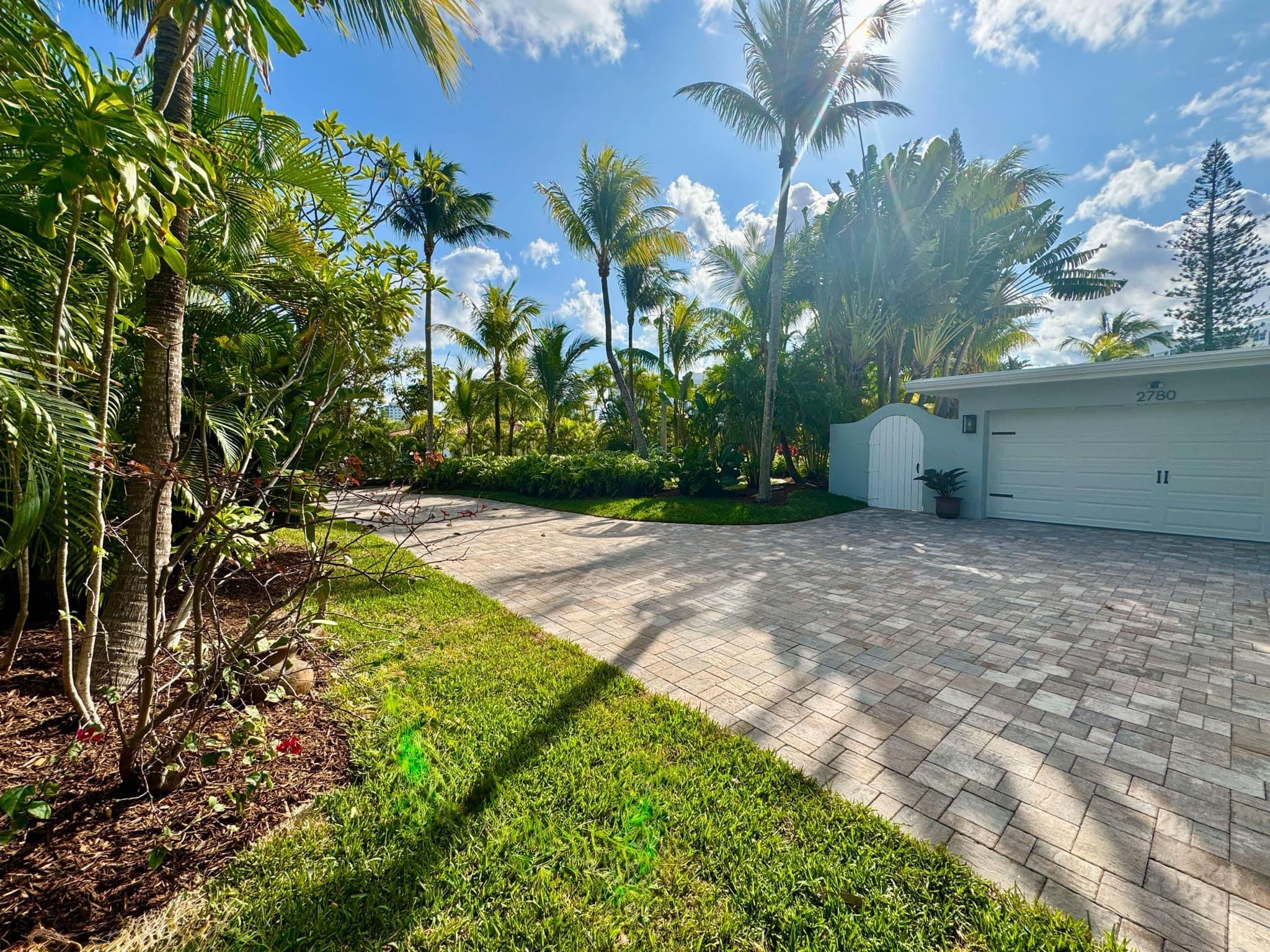 POMPANO ISLES - Residential