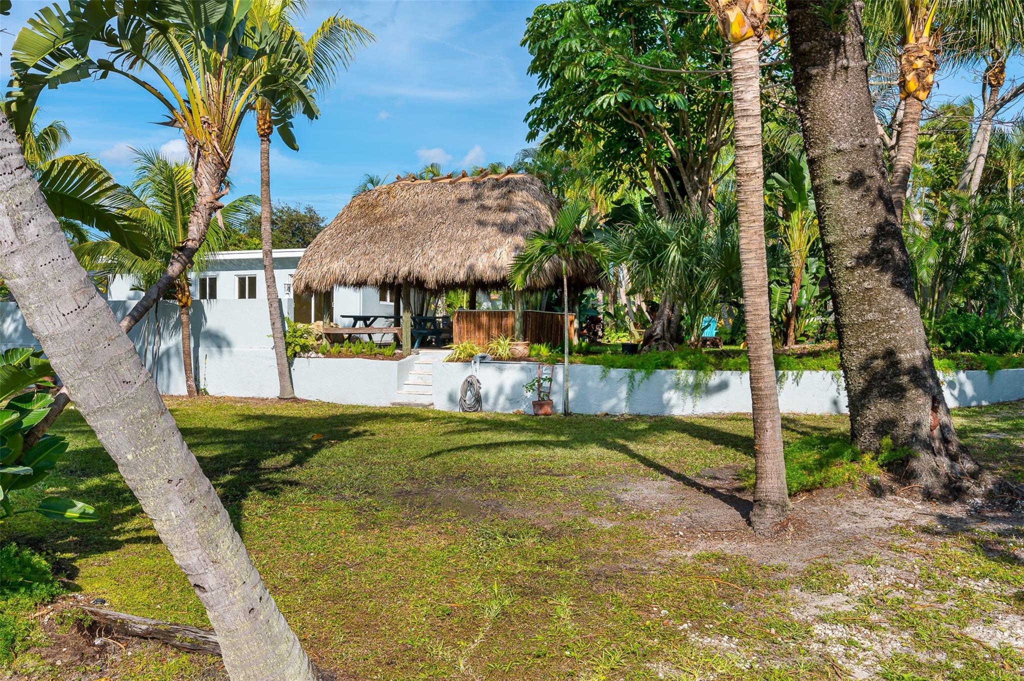 POMPANO ISLES - Residential