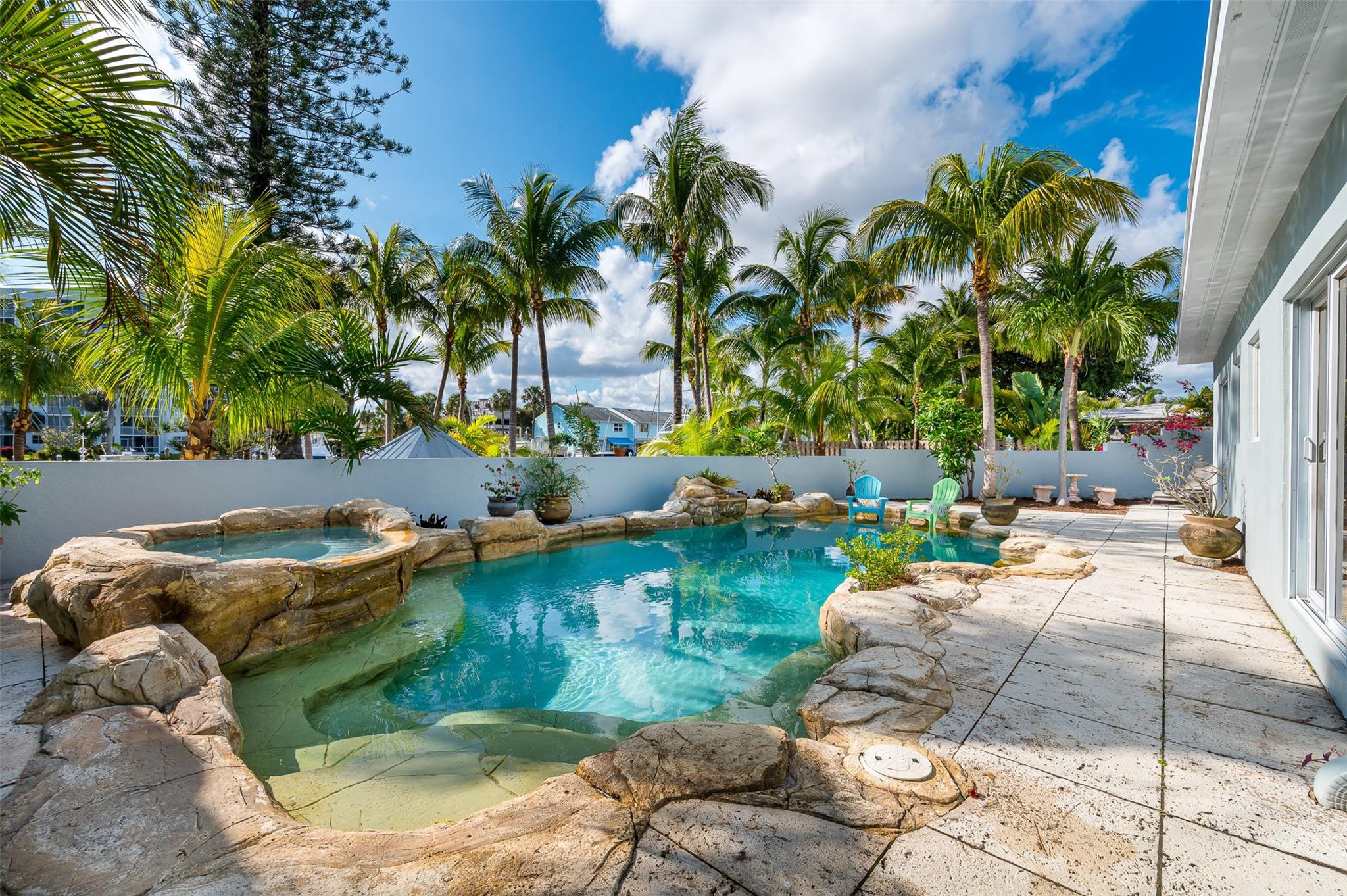 POMPANO ISLES - Residential