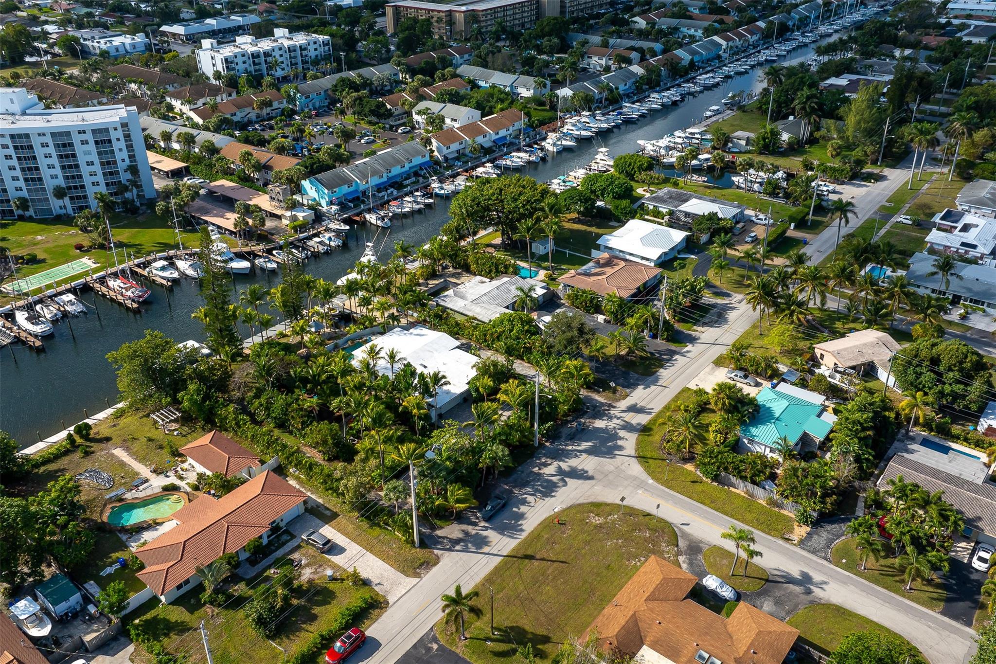 POMPANO ISLES - Residential