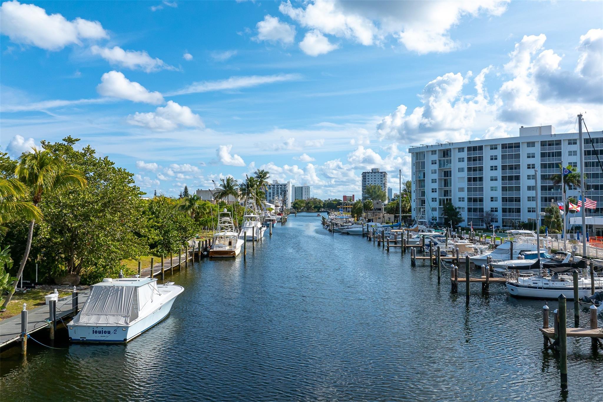 POMPANO ISLES - Residential