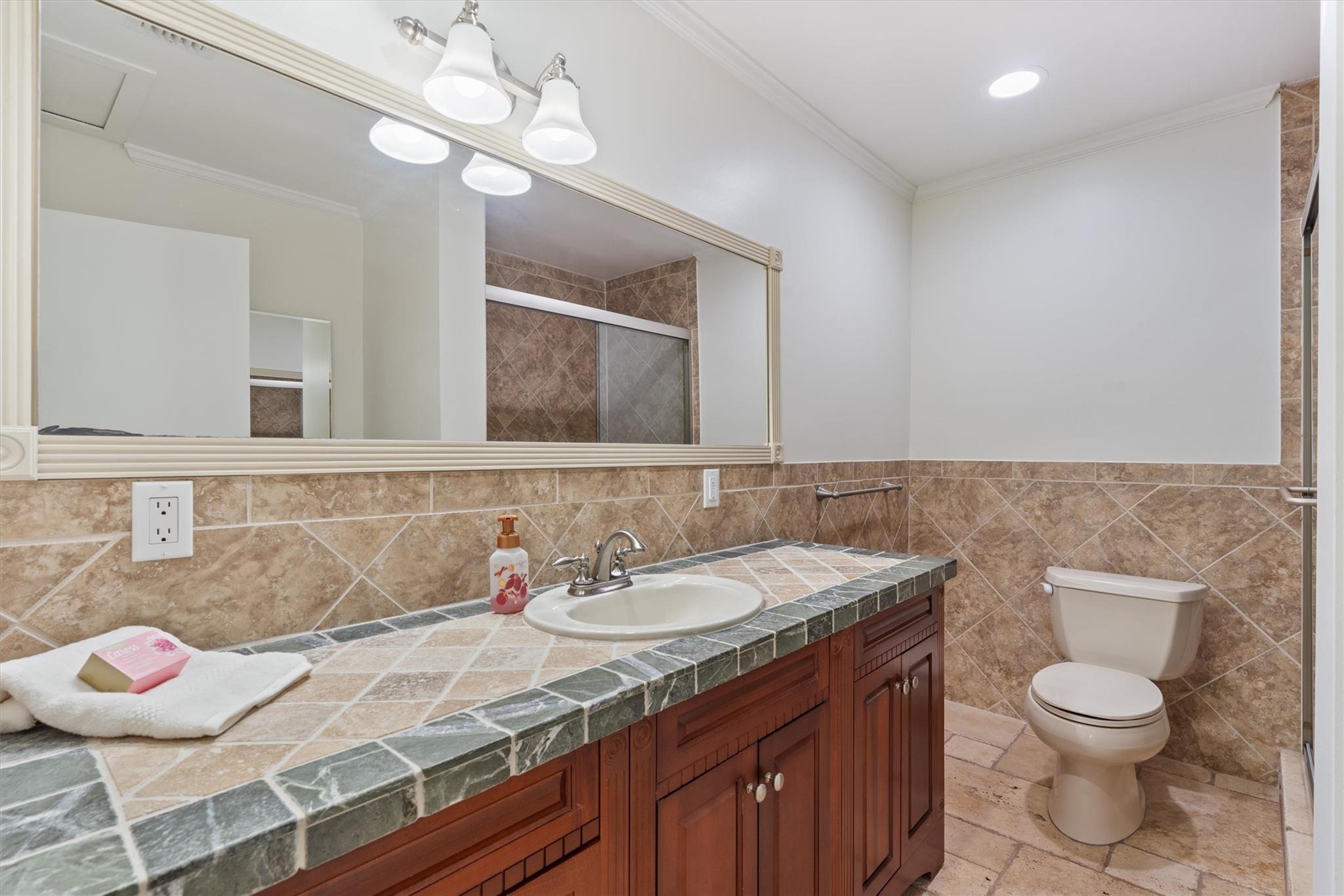 POMPANO ISLES - Residential