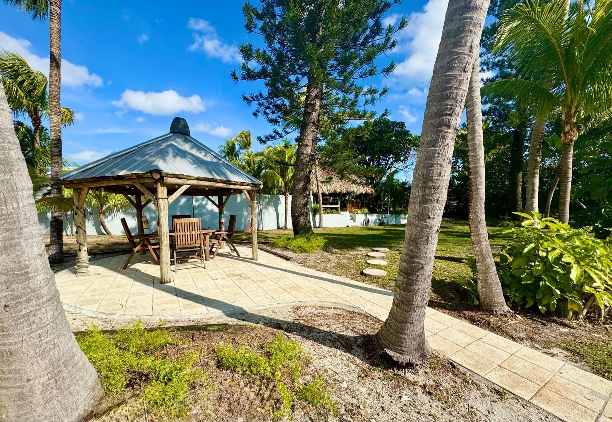 POMPANO ISLES - Residential