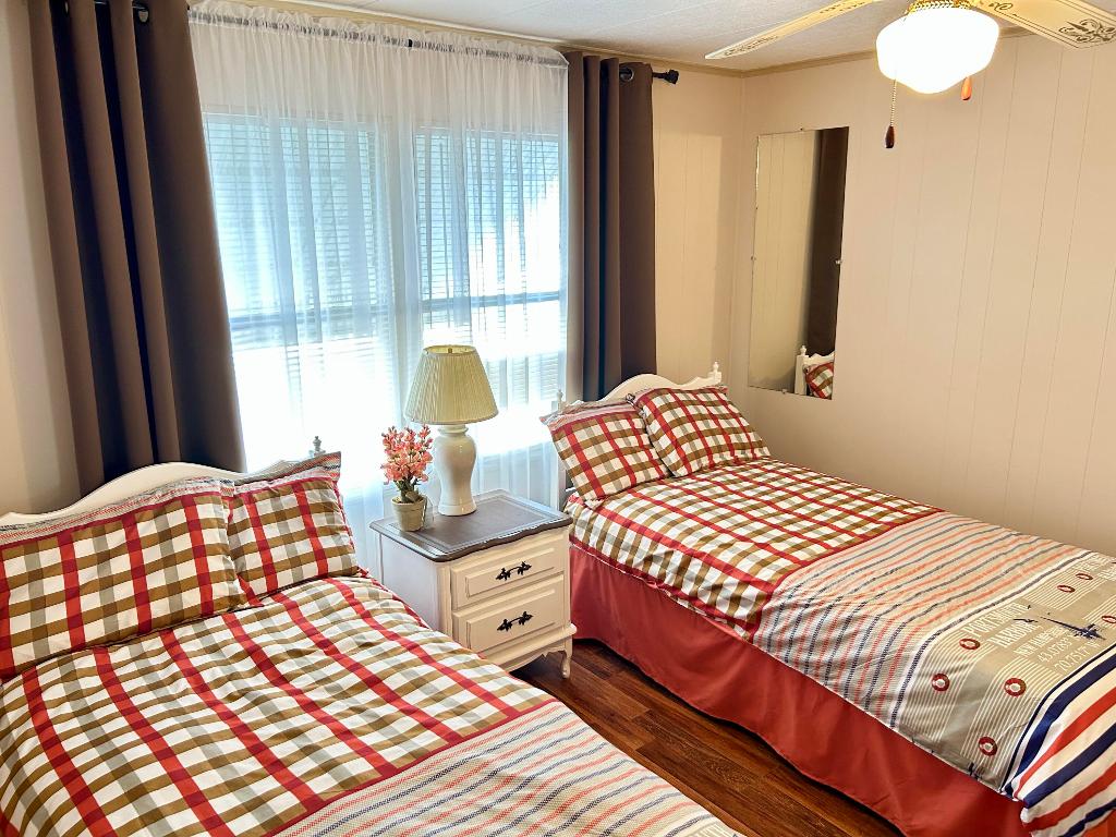 JAMAICA BAY MOBILE HOME CO OP - Residential