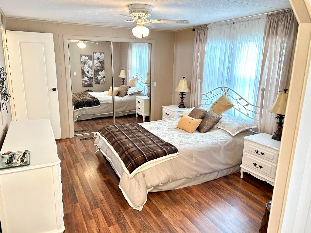 JAMAICA BAY MOBILE HOME CO OP - Residential