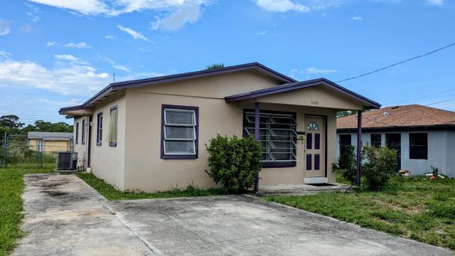 View photos, virtual tours, details... 1440 W Ac Evans Street