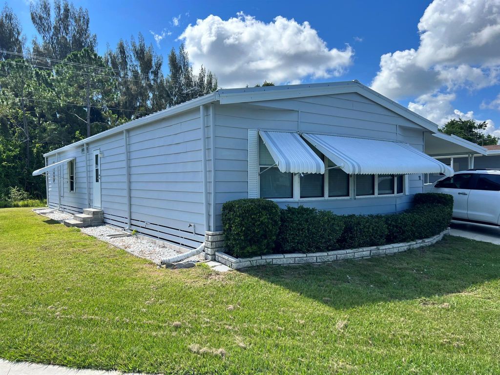 Photo of 11 Buenos Aires, Fort Pierce, FL 34951 (MLS # R11115475)