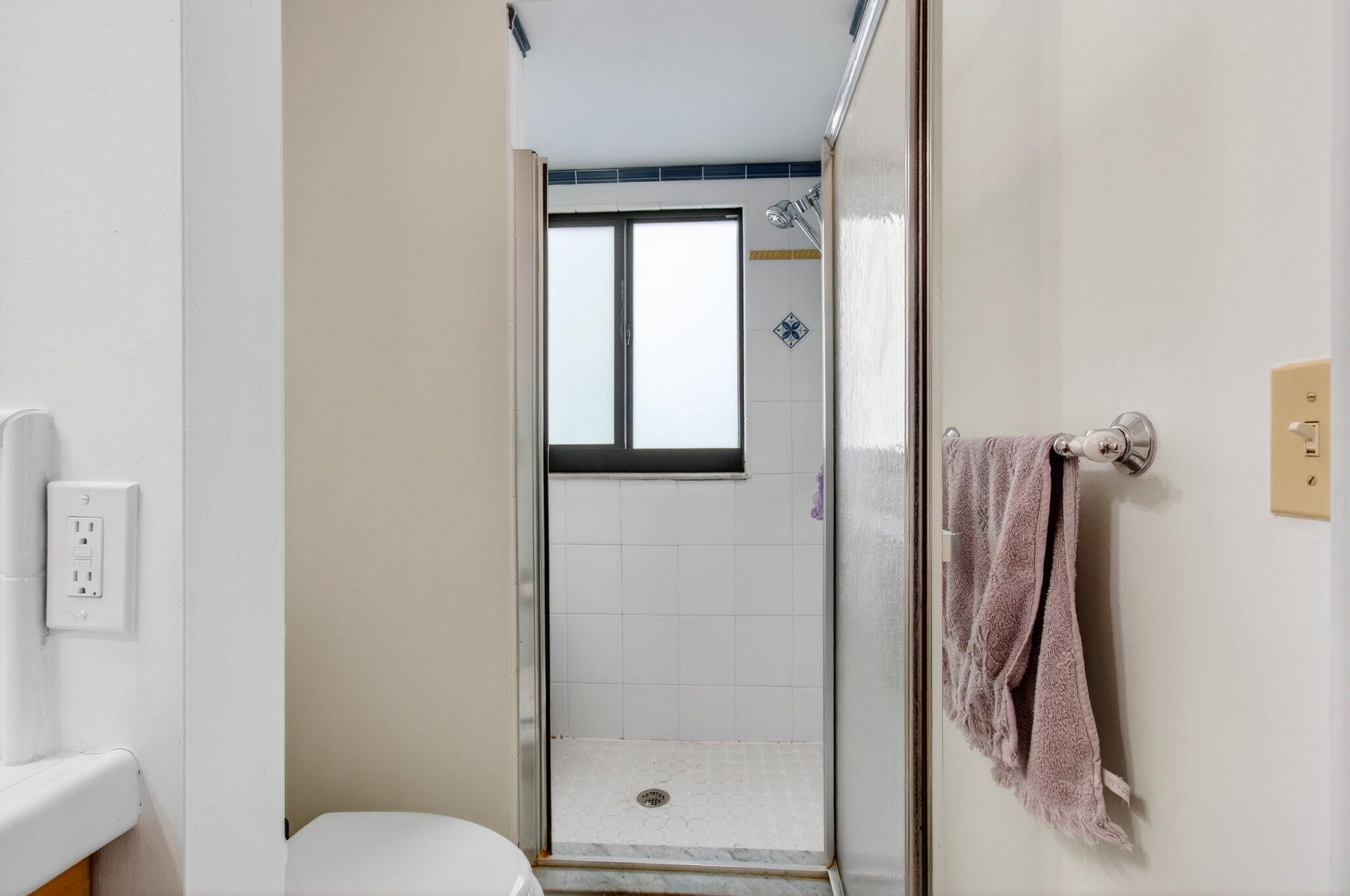 PINEAPPLE WALK 1 - Residential Lease