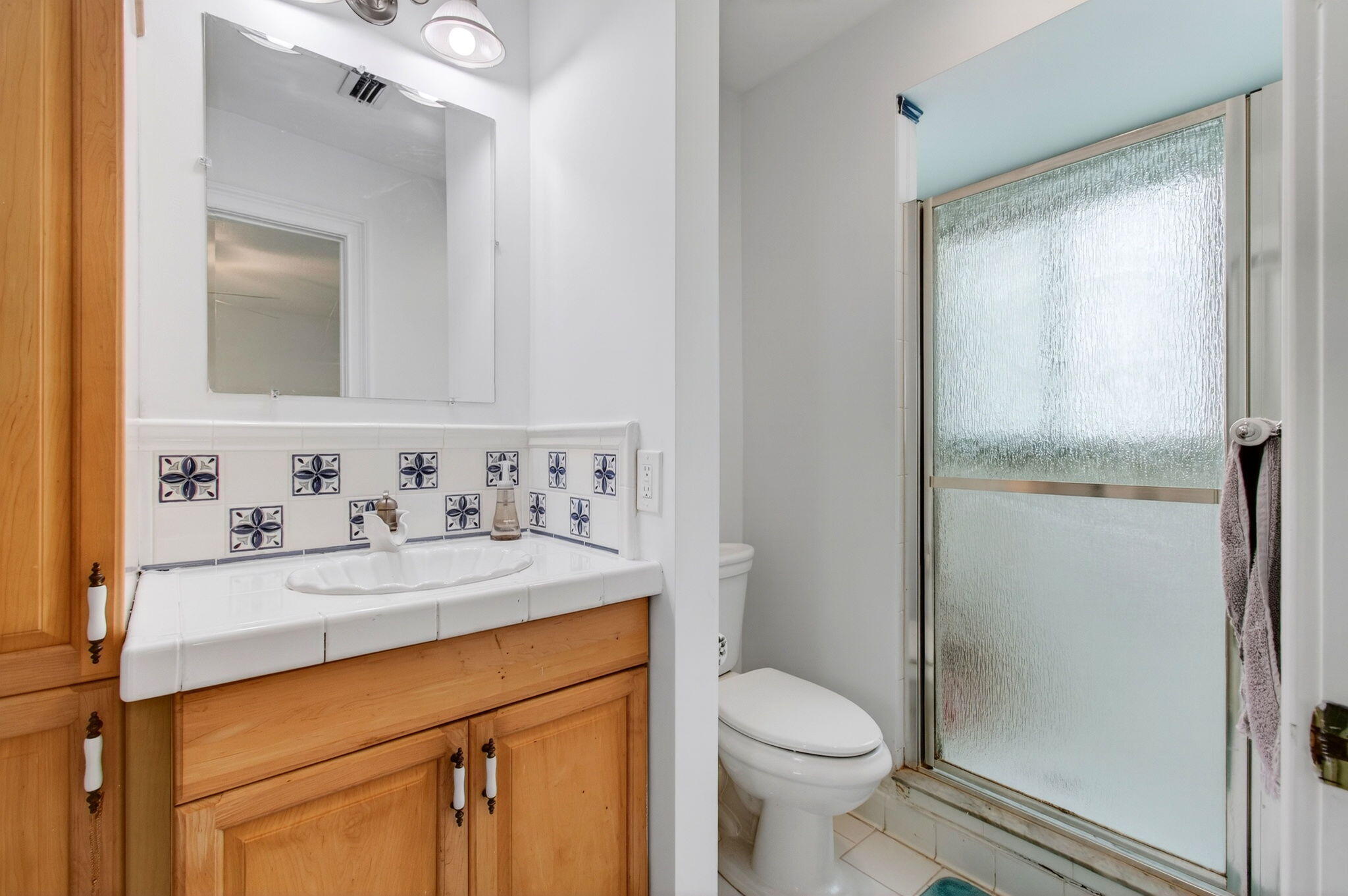 PINEAPPLE WALK 1 - Residential Lease