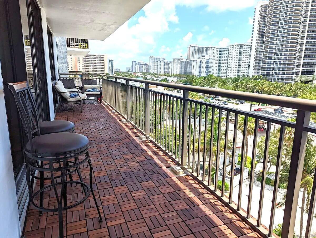 GALT OCEAN TERRACE CONDO - Residential Lease