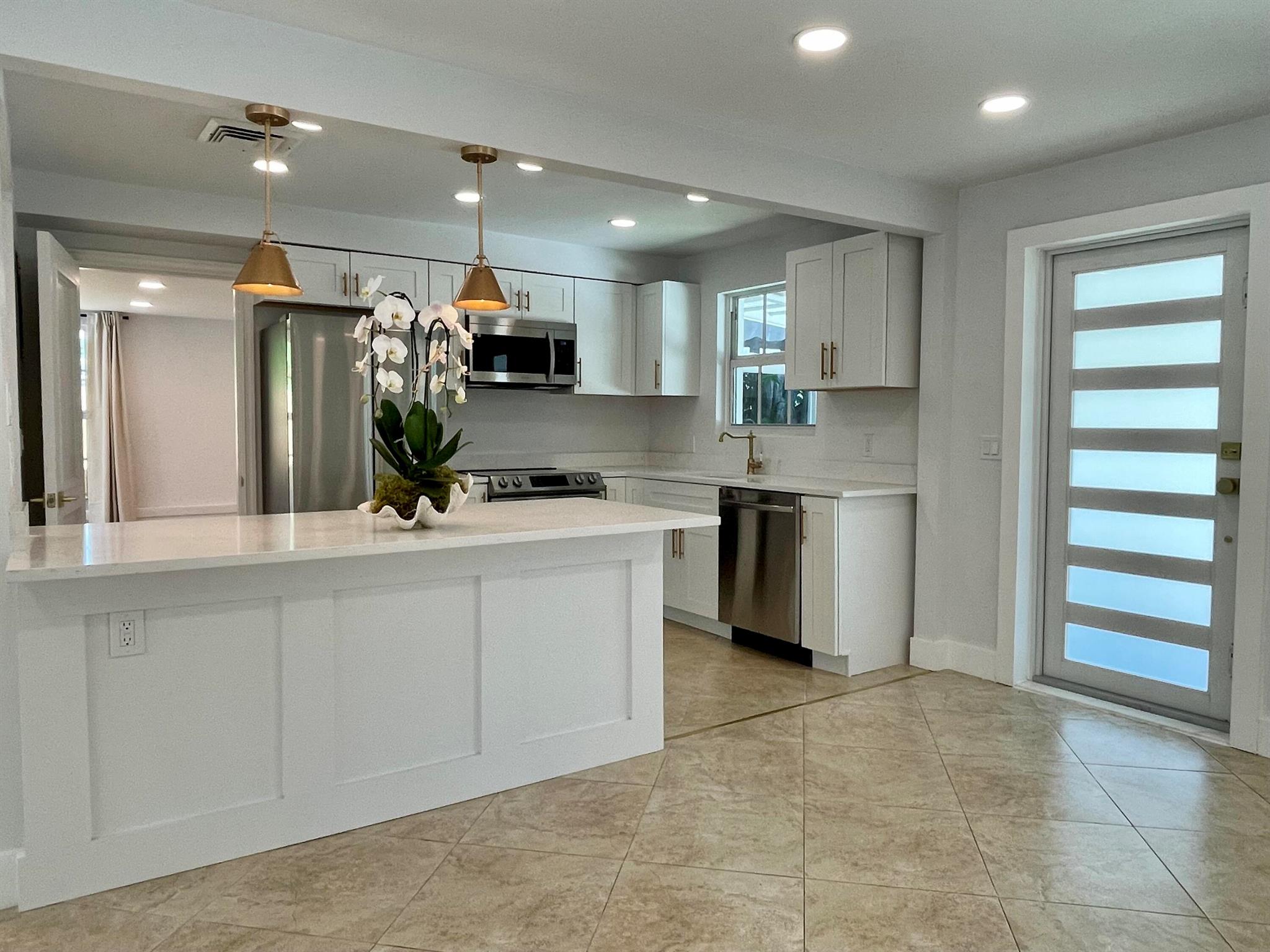 360 Alhambra Place