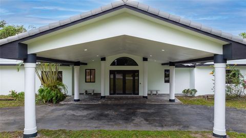 A home in Pinecrest