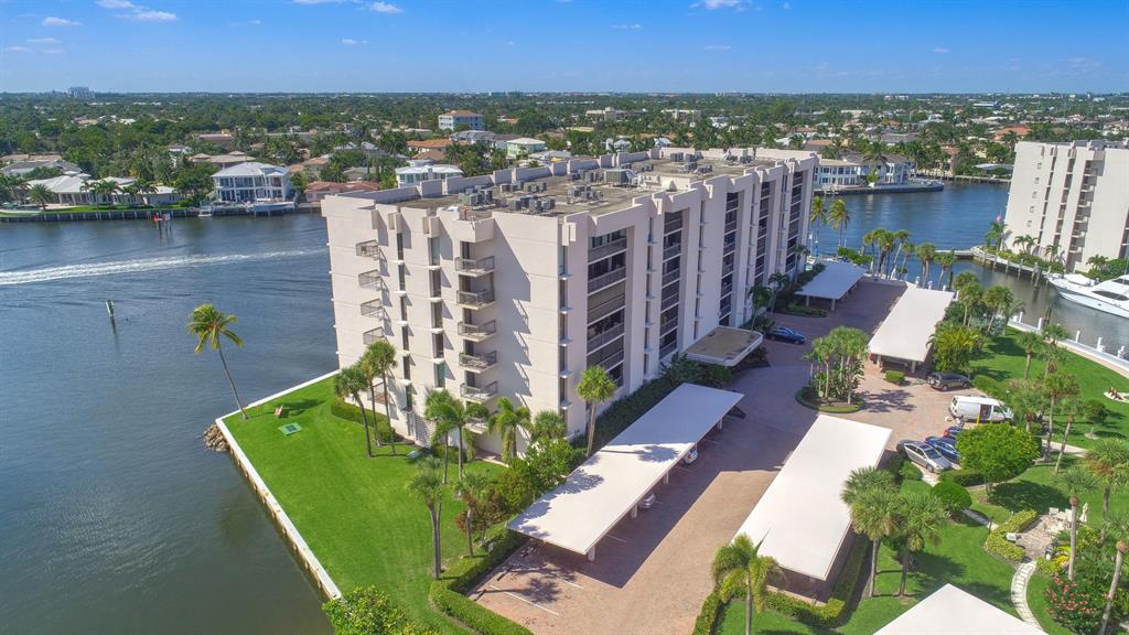 YACHT & RACQUET CLUB OF BOCA RATON CONDO - Residential